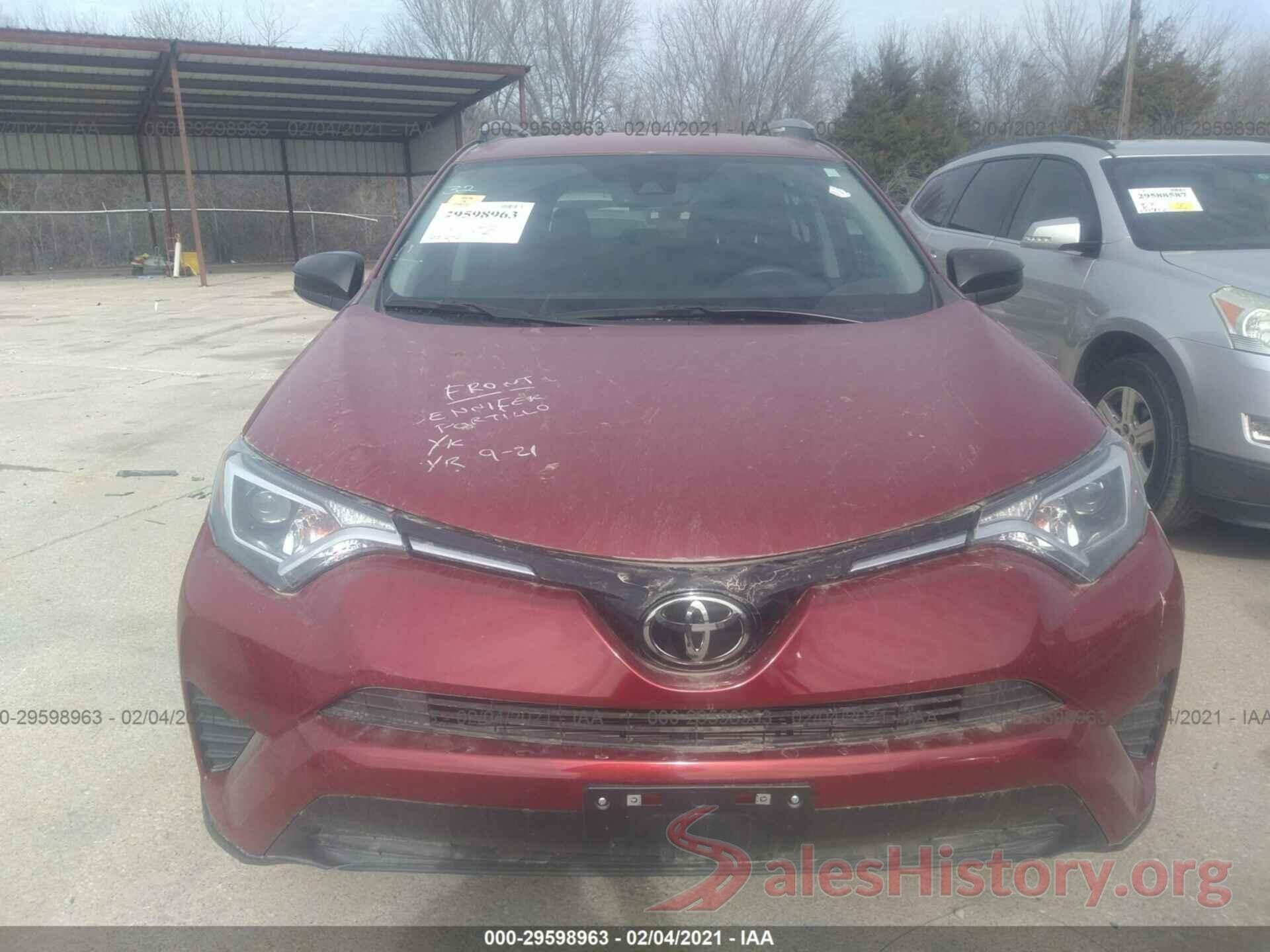 2T3ZFREV0JW454972 2018 TOYOTA RAV4