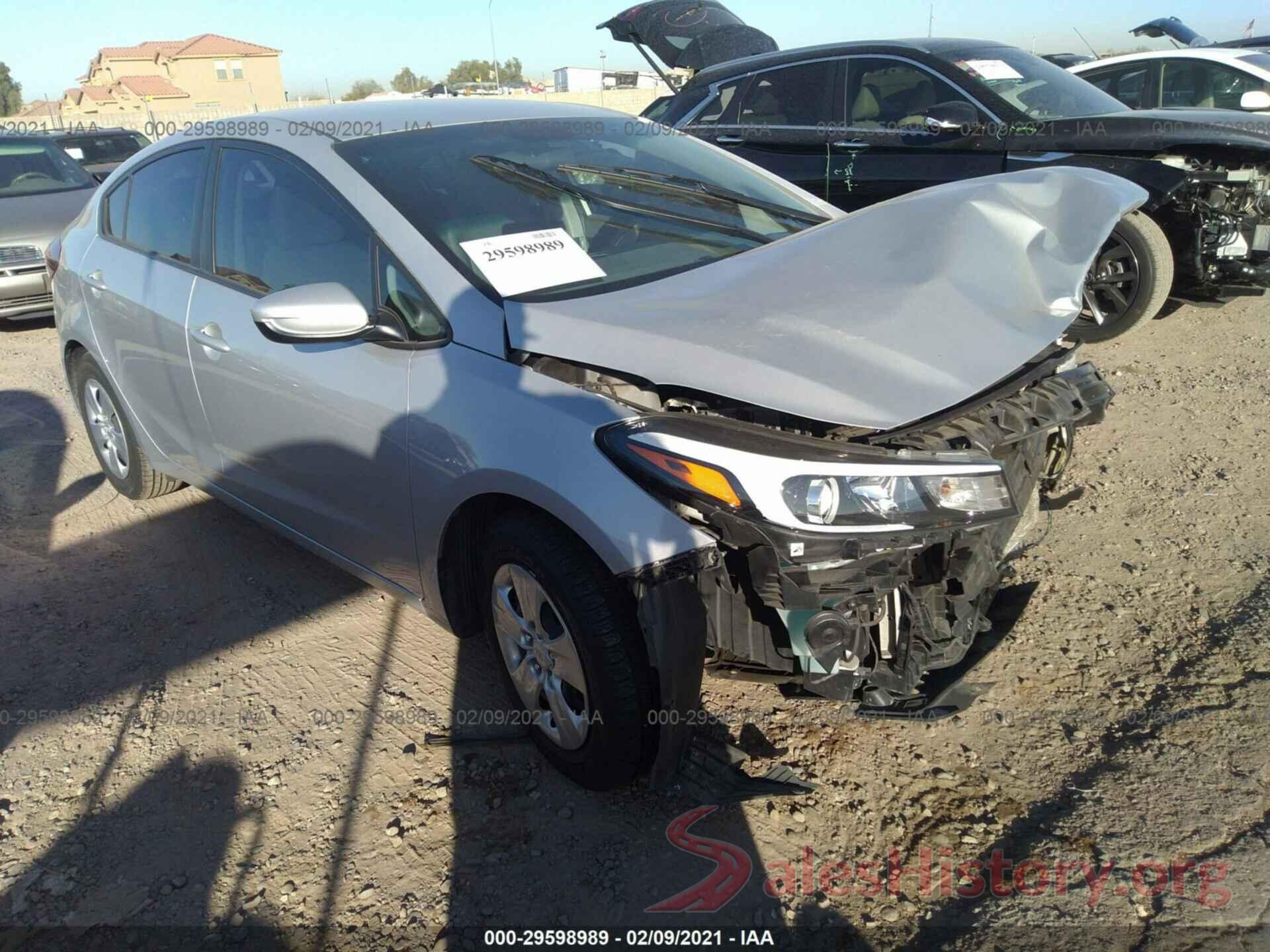 3KPFL4A77HE122295 2017 KIA FORTE