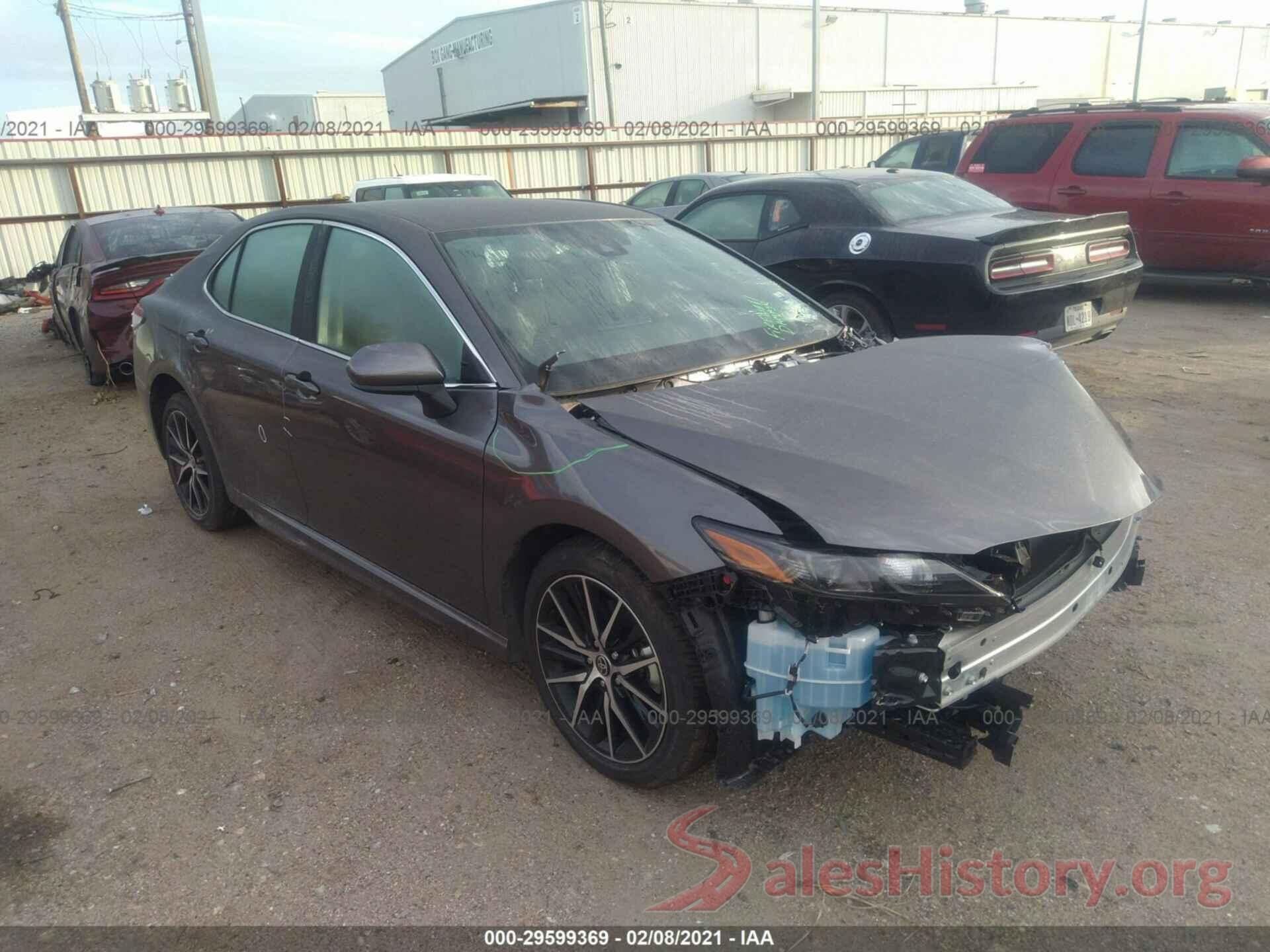 4T1G11AKXMU535932 2021 TOYOTA CAMRY