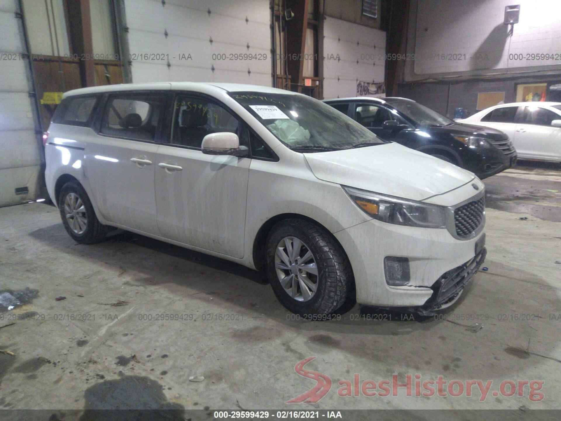 KNDMA5C13J6346543 2018 KIA SEDONA