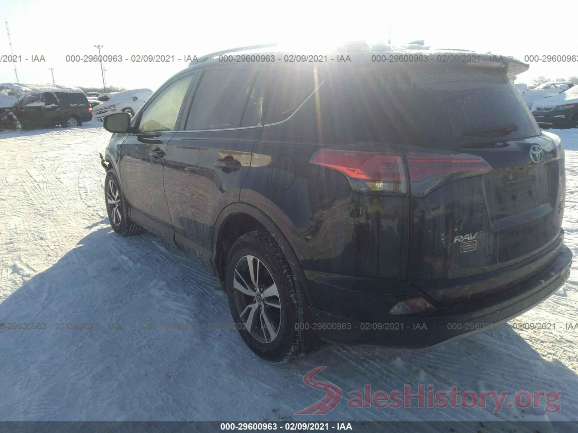 JTMRFREV5JD246762 2018 TOYOTA RAV4