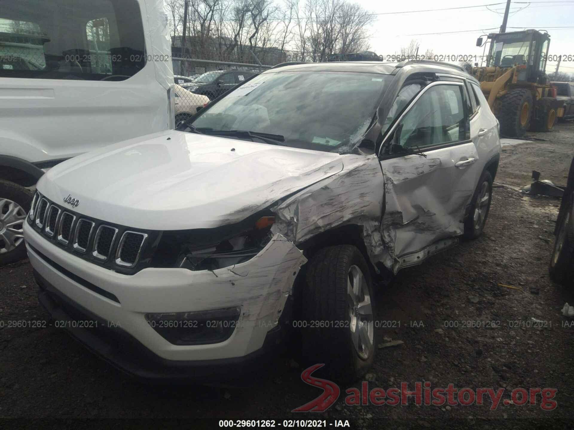 3C4NJDBB2JT251812 2018 JEEP COMPASS