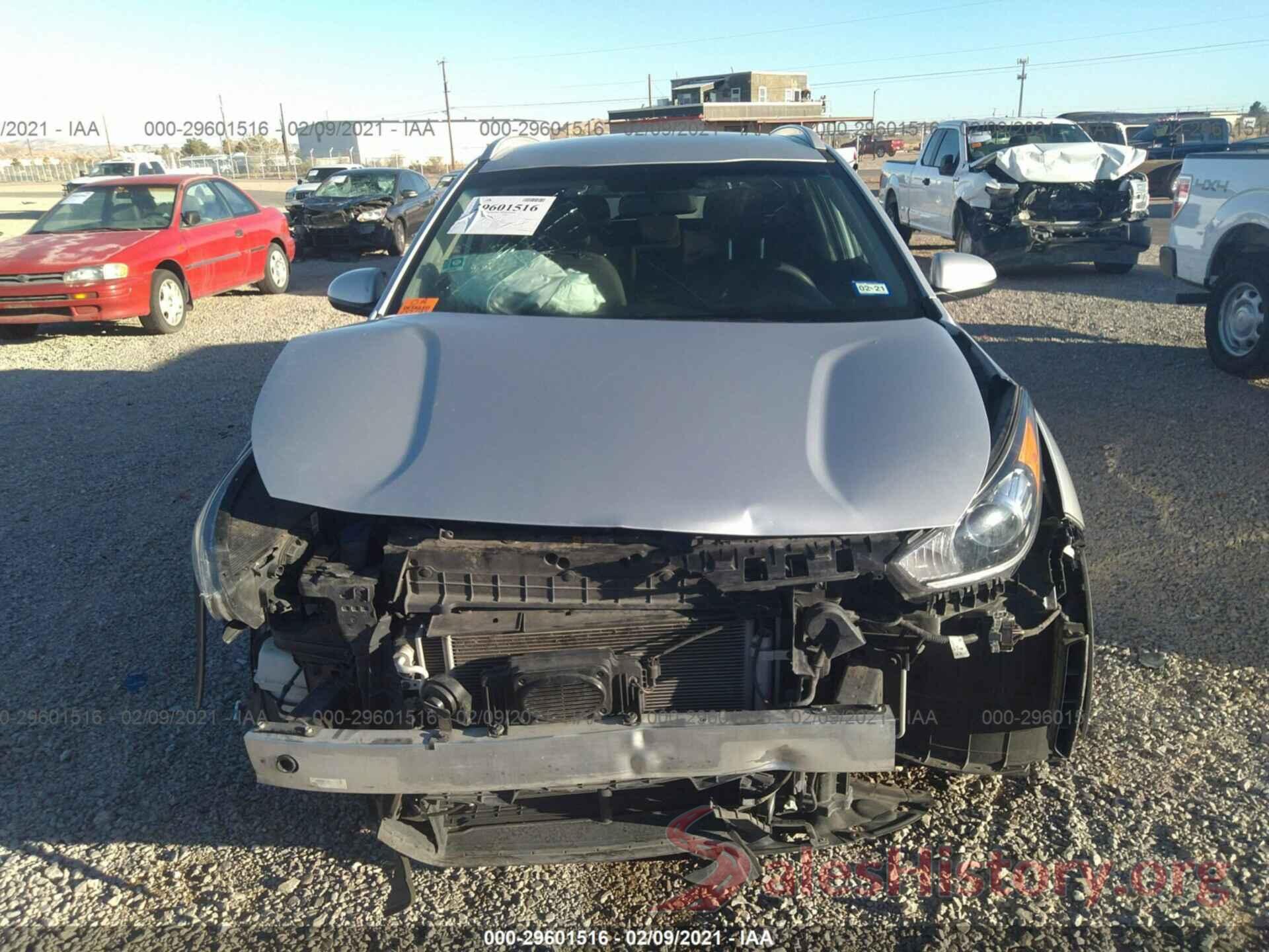 KNDCB3LC0K5218038 2019 KIA NIRO