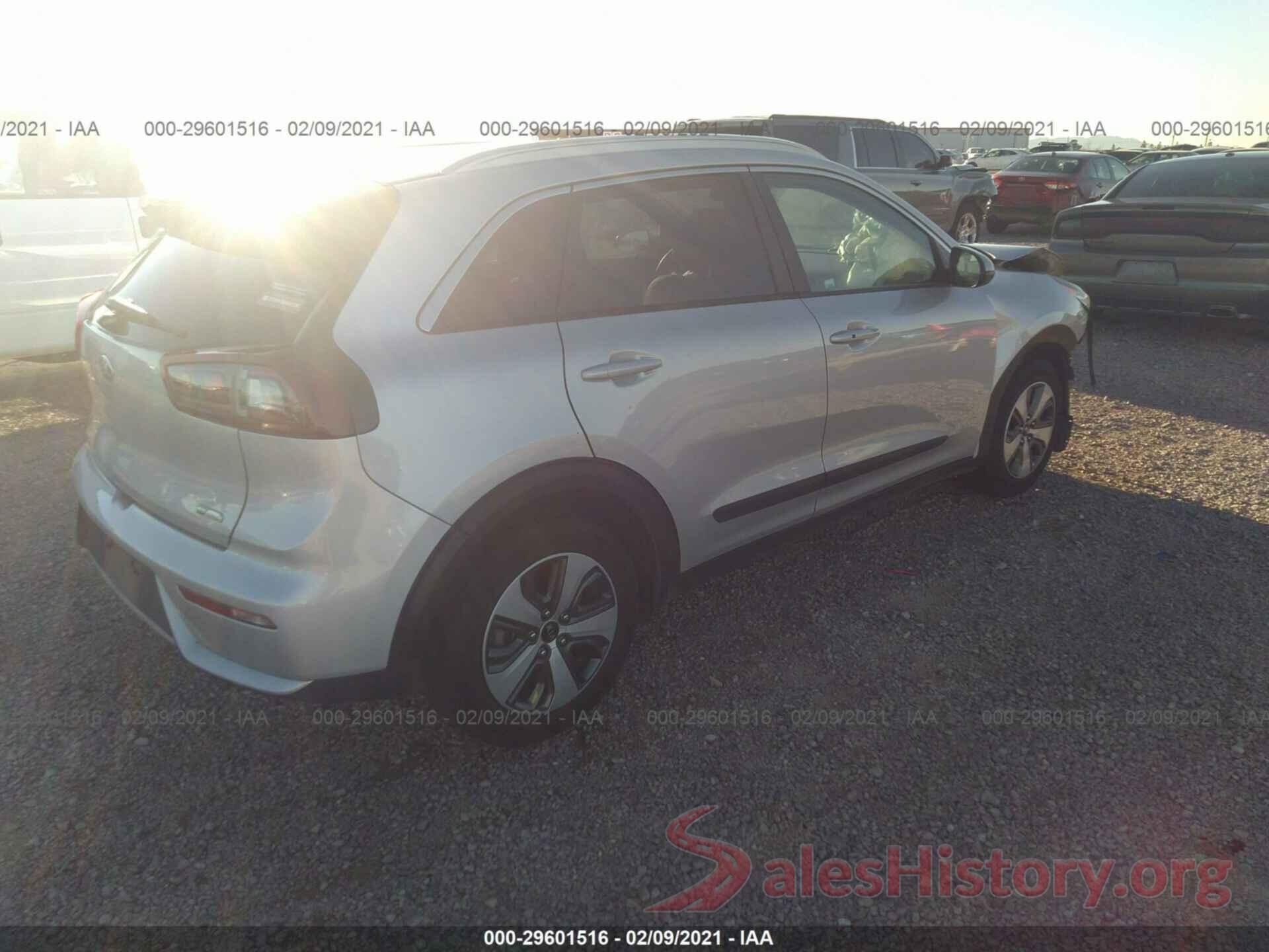 KNDCB3LC0K5218038 2019 KIA NIRO