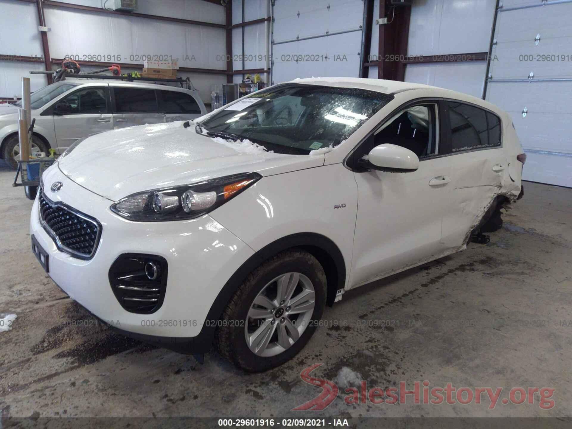 KNDPMCAC0H7162677 2017 KIA SPORTAGE