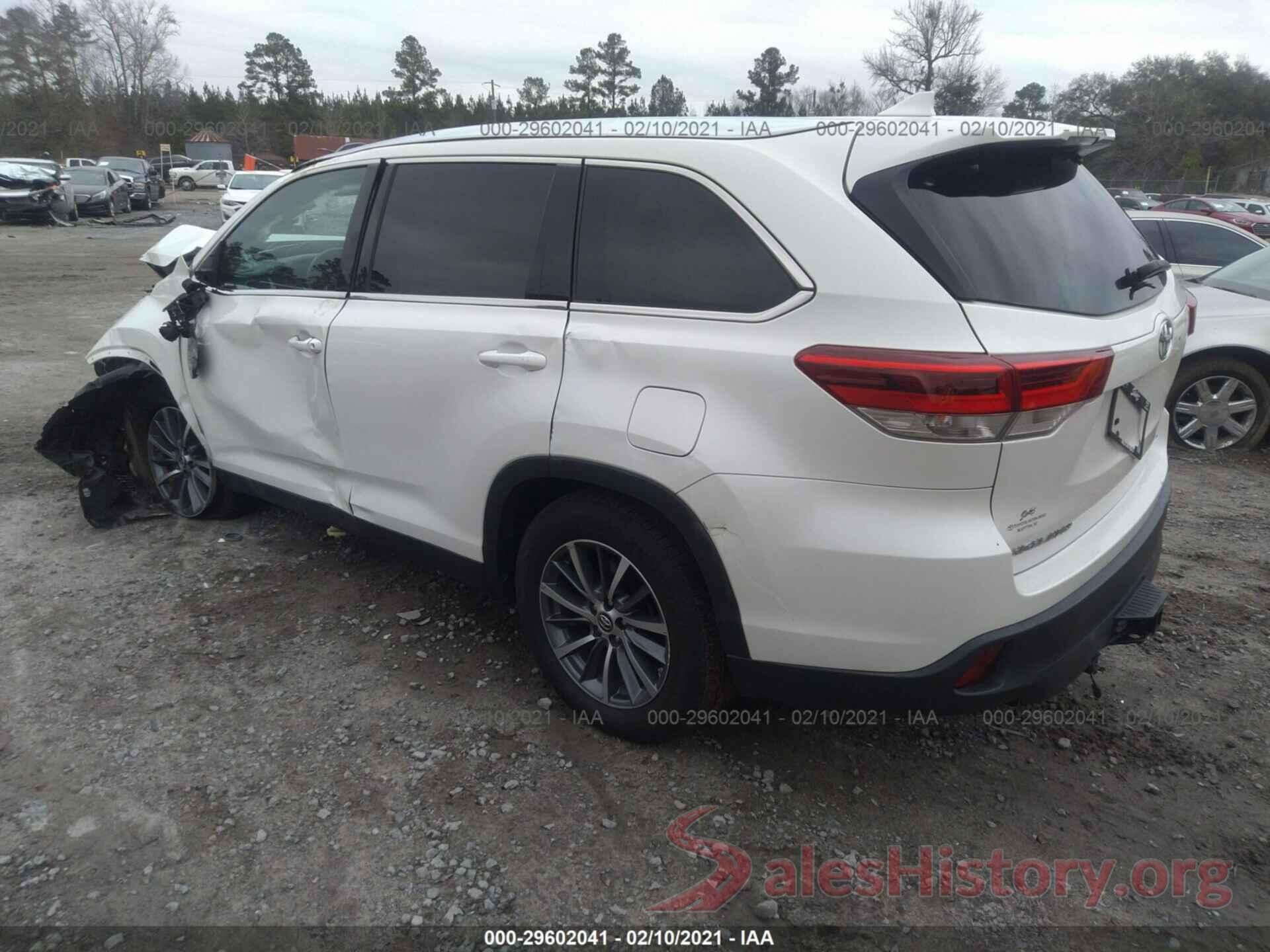 5TDKZRFHXKS555943 2019 TOYOTA HIGHLANDER