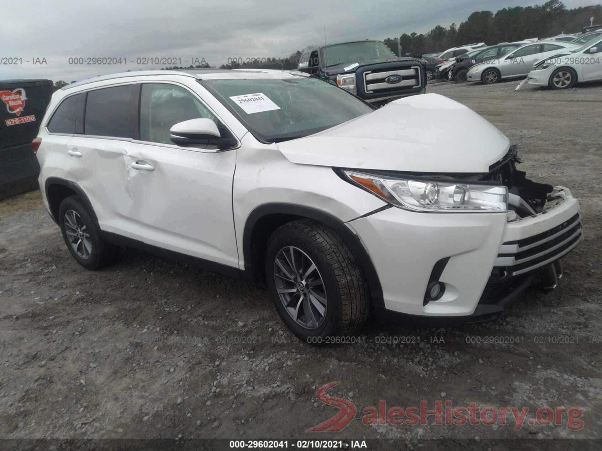 5TDKZRFHXKS555943 2019 TOYOTA HIGHLANDER