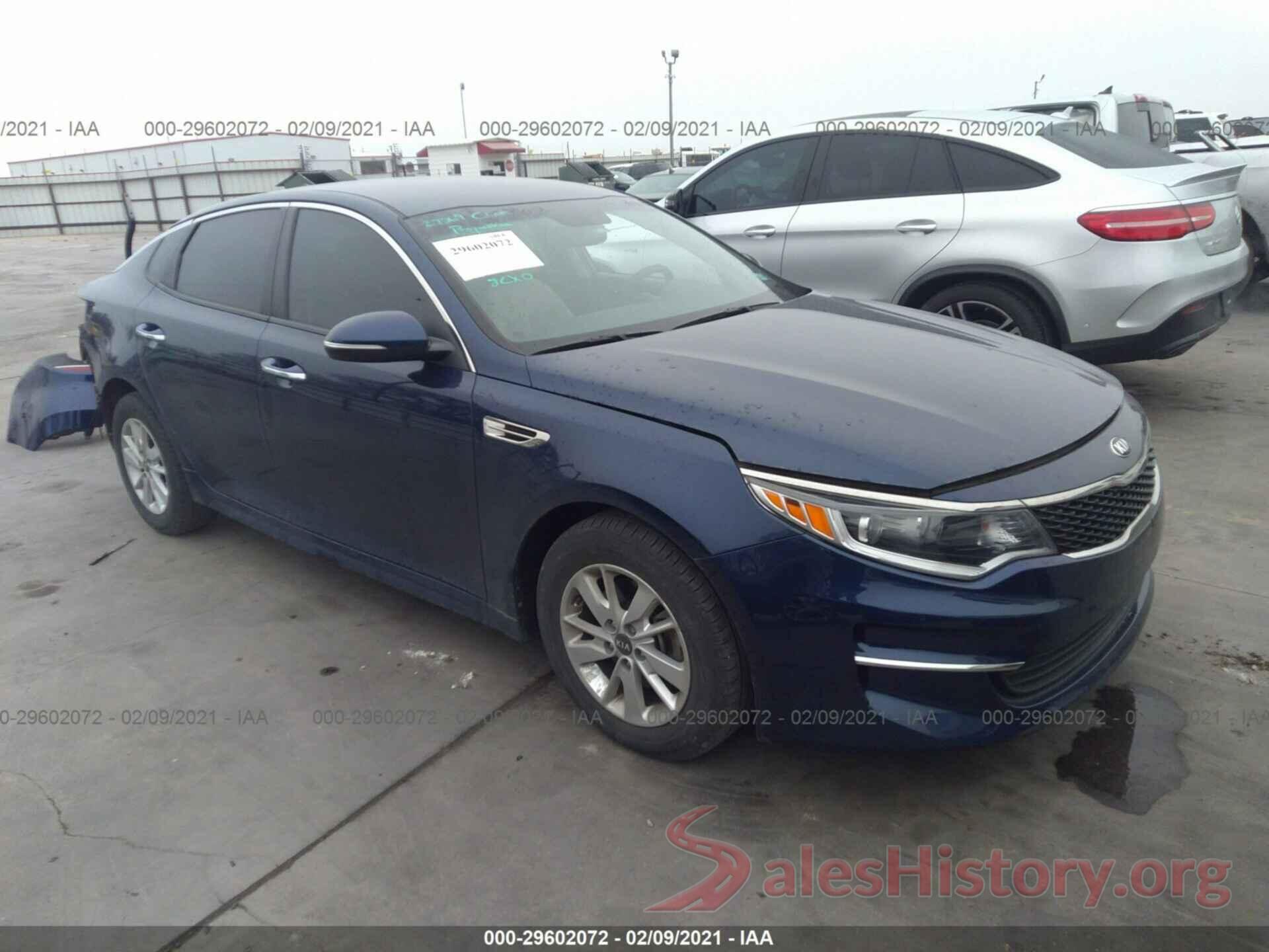 5XXGT4L35JG194298 2018 KIA OPTIMA