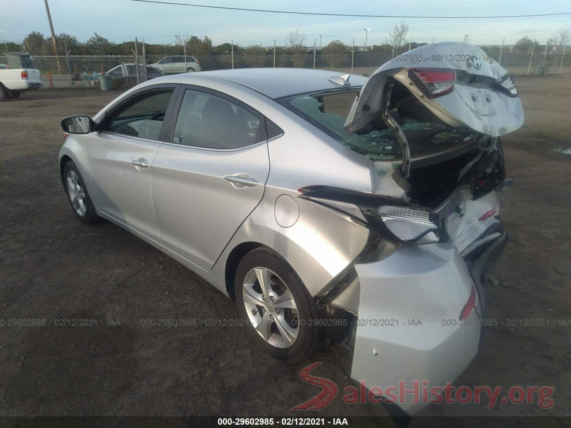 KMHDH4AE4GU573784 2016 HYUNDAI ELANTRA