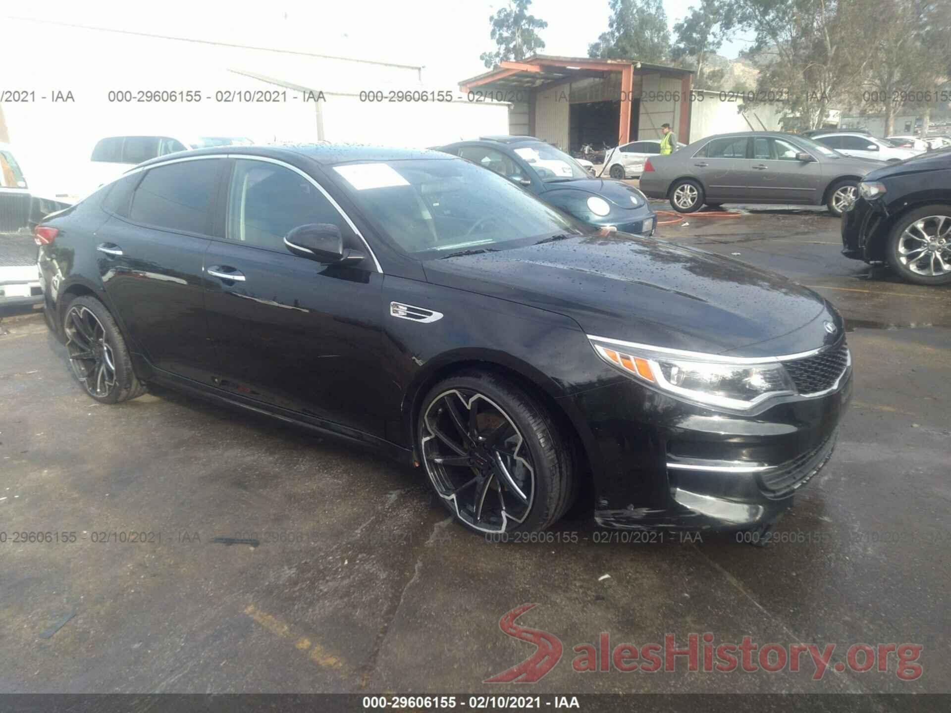 5XXGT4L10JG202225 2018 KIA OPTIMA