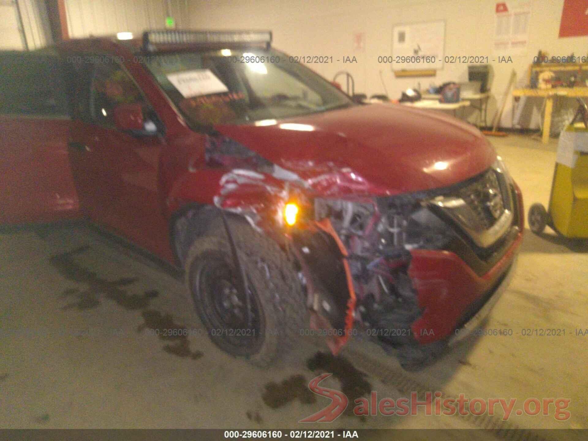 JN8AT2MV8HW252556 2017 NISSAN ROGUE