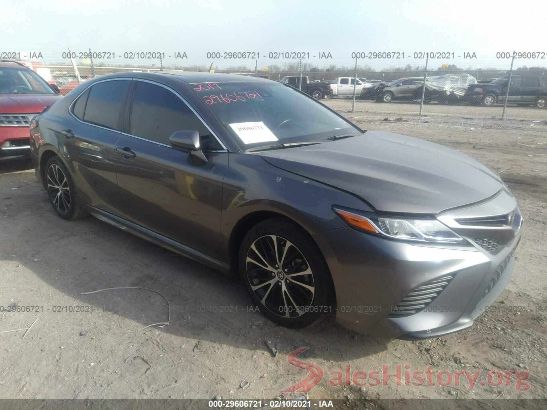 4T1B11HK6KU765061 2019 TOYOTA CAMRY