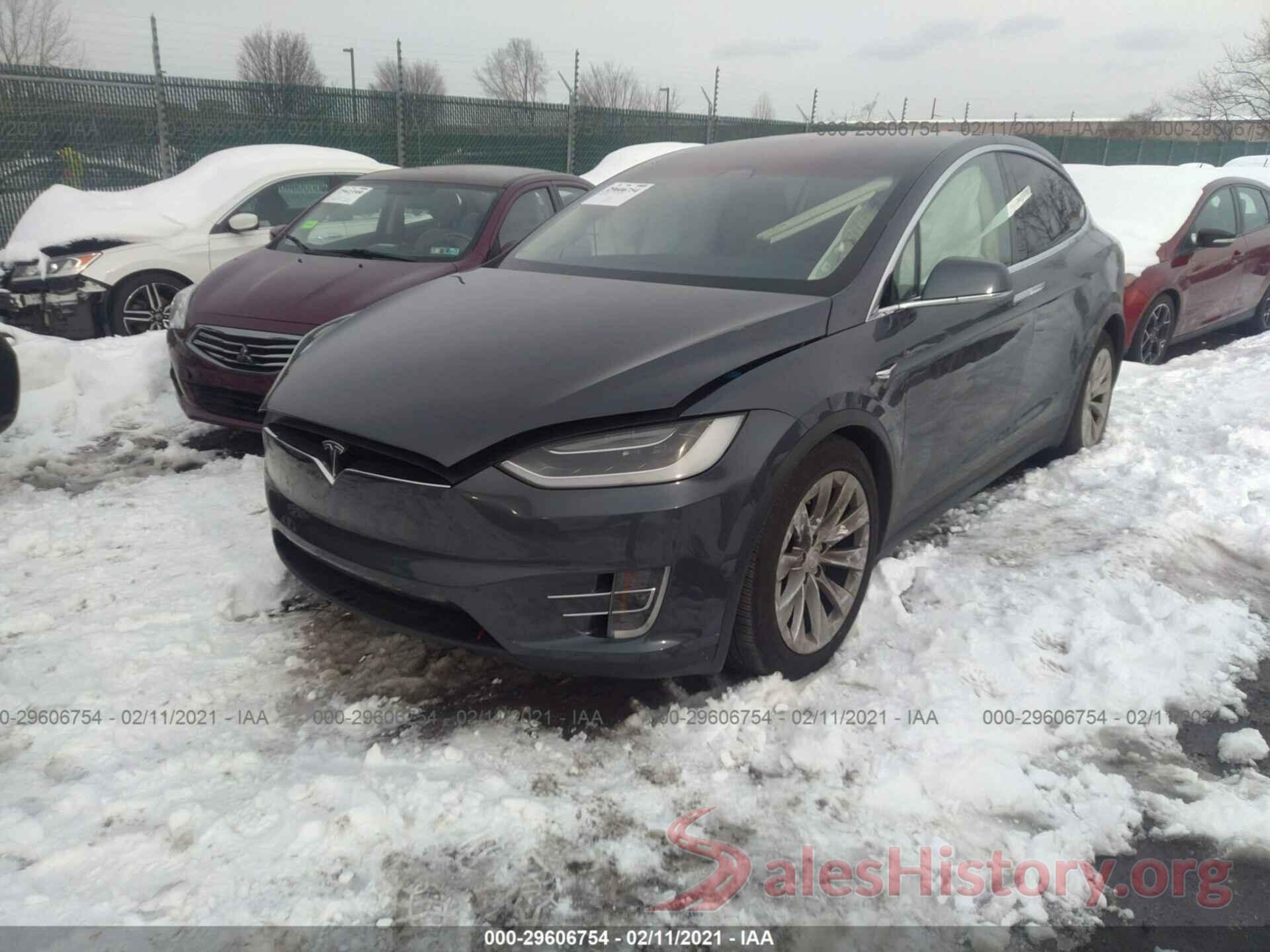 5YJXCBE22HF039679 2017 TESLA MODEL X