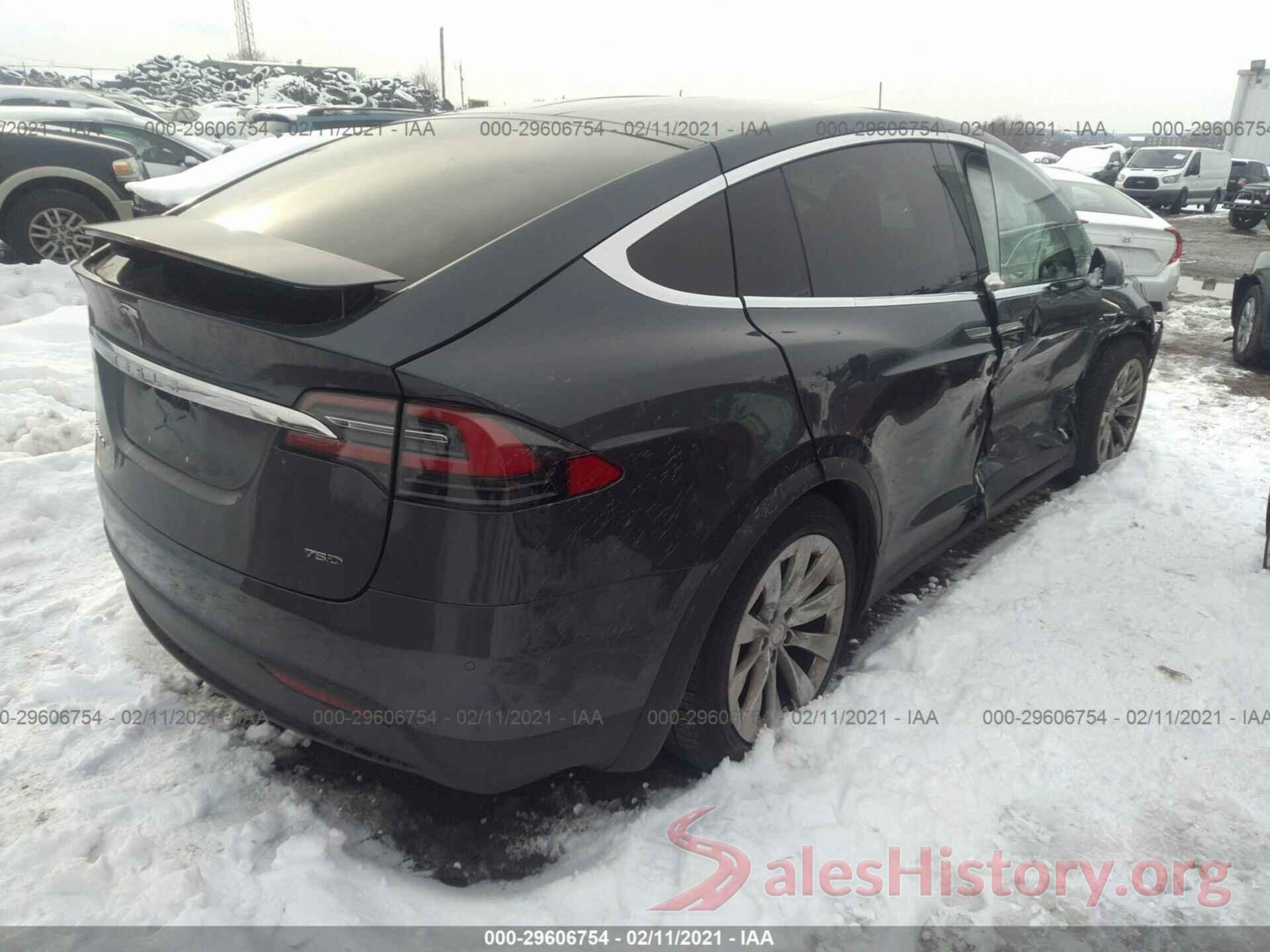 5YJXCBE22HF039679 2017 TESLA MODEL X