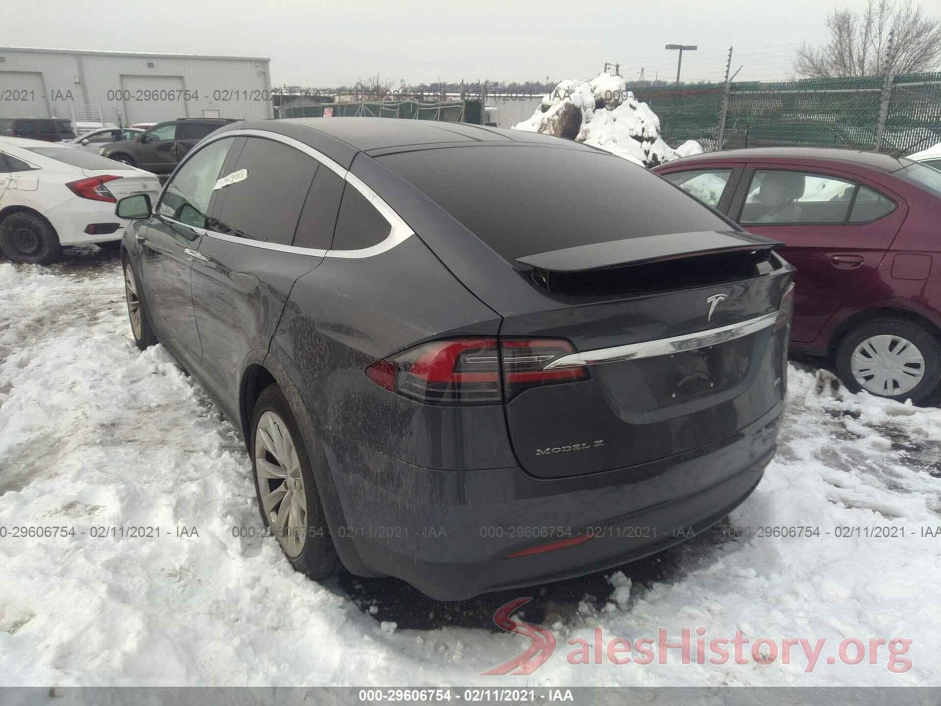 5YJXCBE22HF039679 2017 TESLA MODEL X