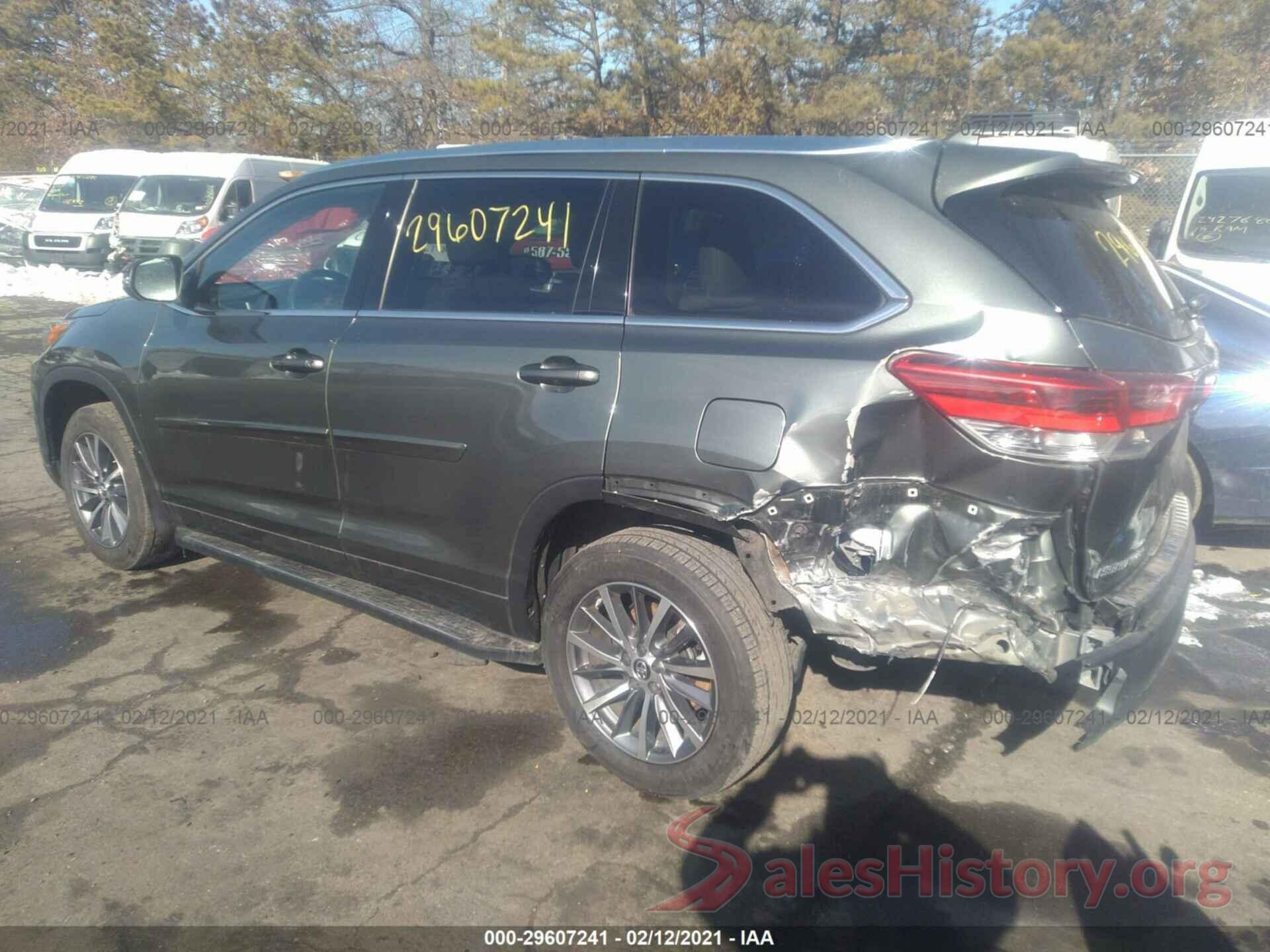 5TDJZRFH8JS875725 2018 TOYOTA HIGHLANDER