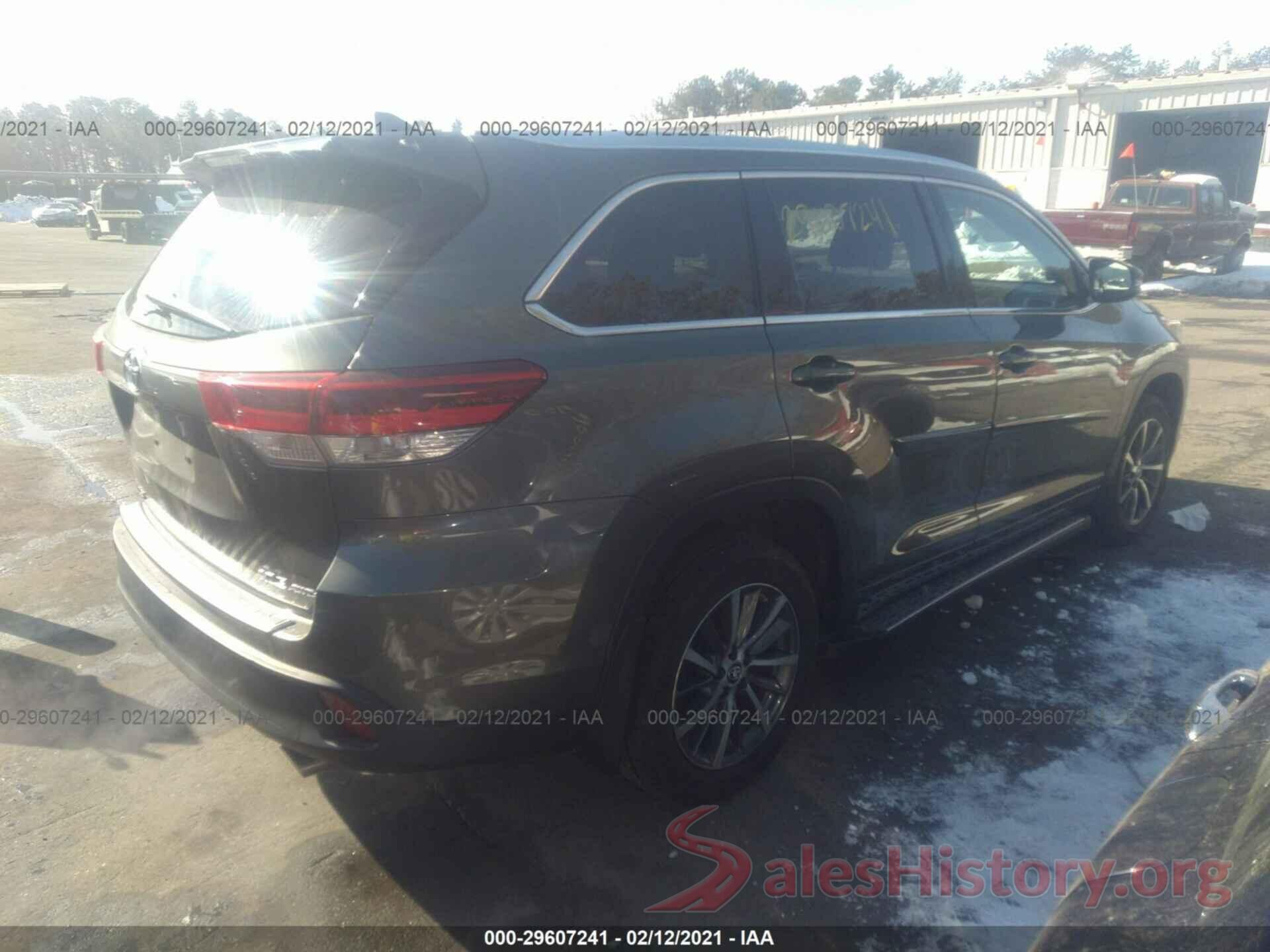 5TDJZRFH8JS875725 2018 TOYOTA HIGHLANDER