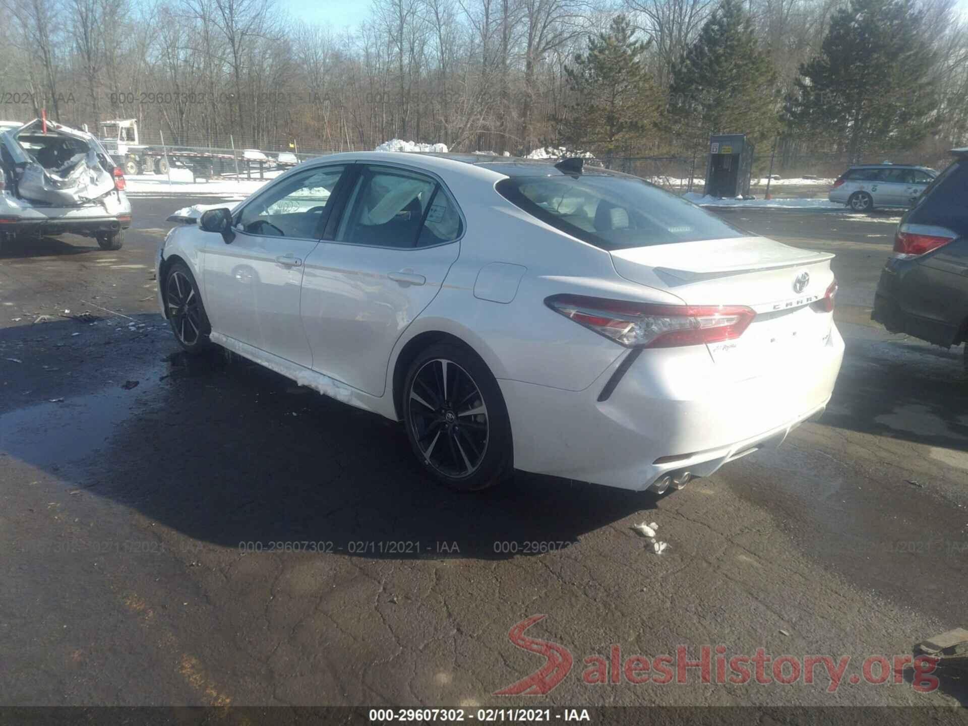 4T1B61HK2KU718658 2019 TOYOTA CAMRY