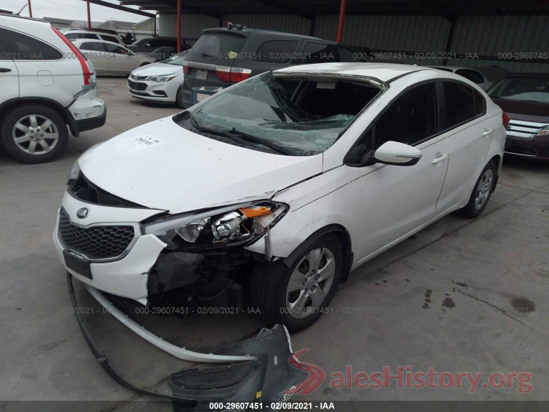 KNAFX4A65G5523833 2016 KIA FORTE