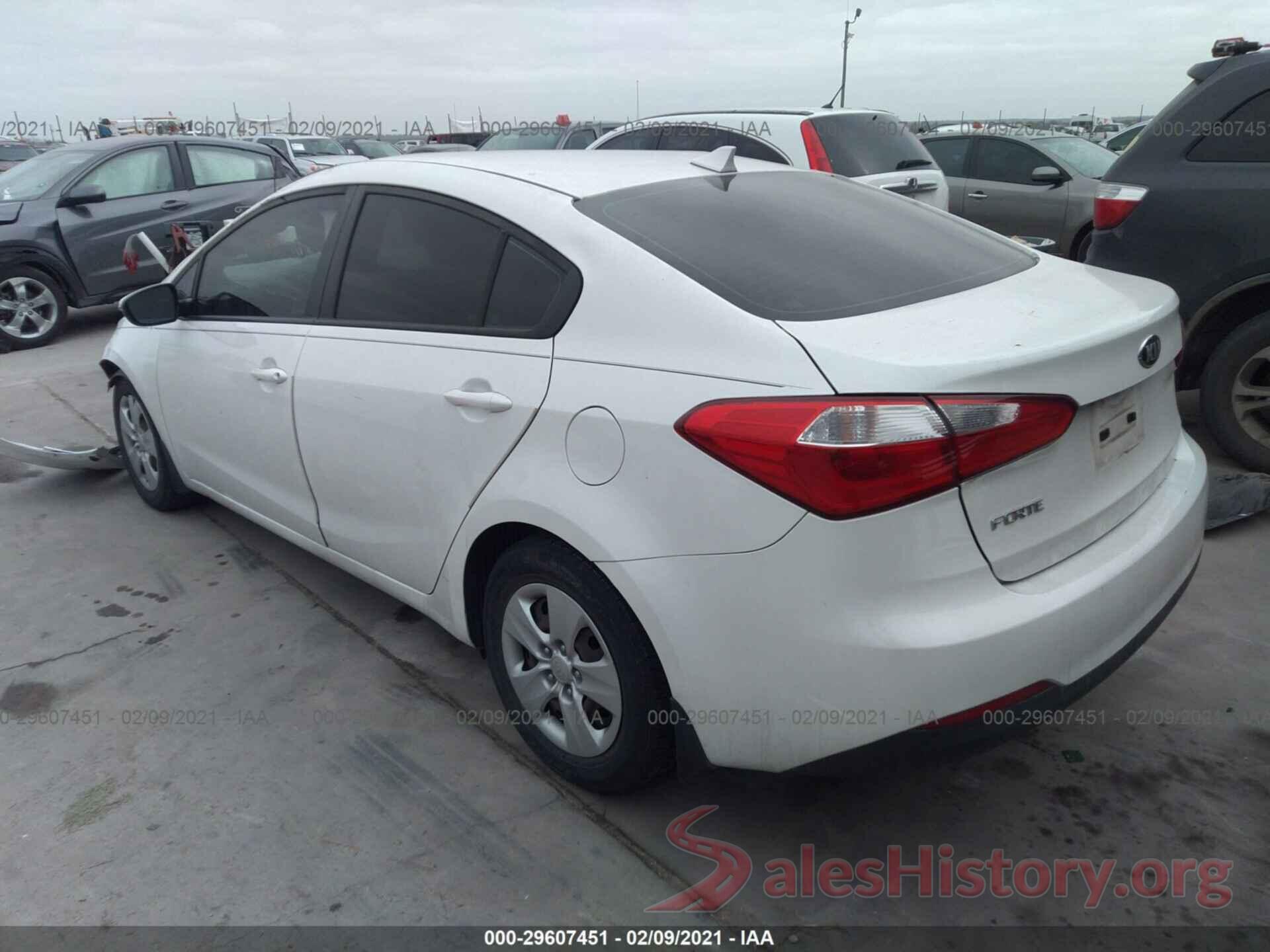 KNAFX4A65G5523833 2016 KIA FORTE