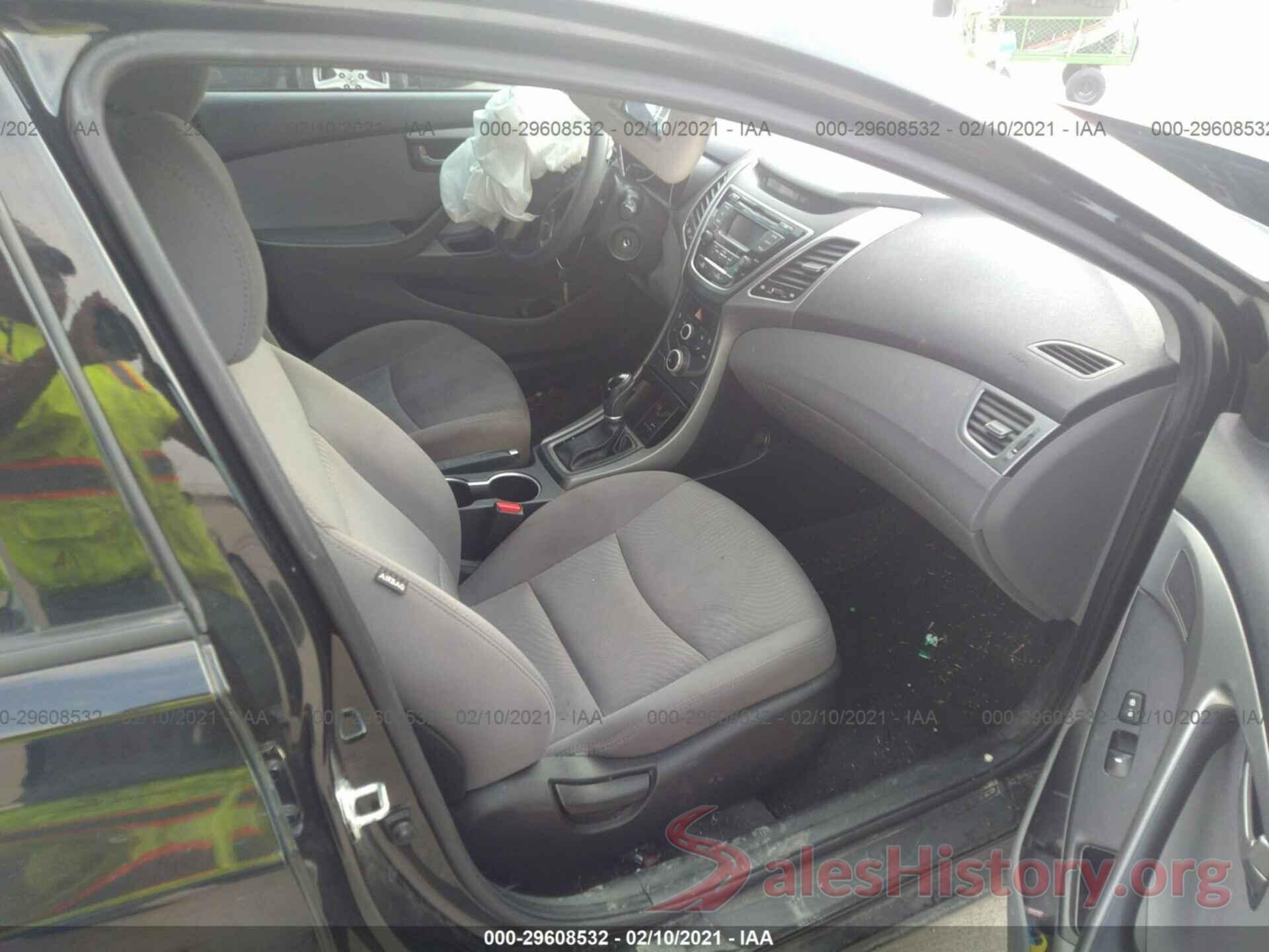 5NPDH4AE3GH744961 2016 HYUNDAI ELANTRA