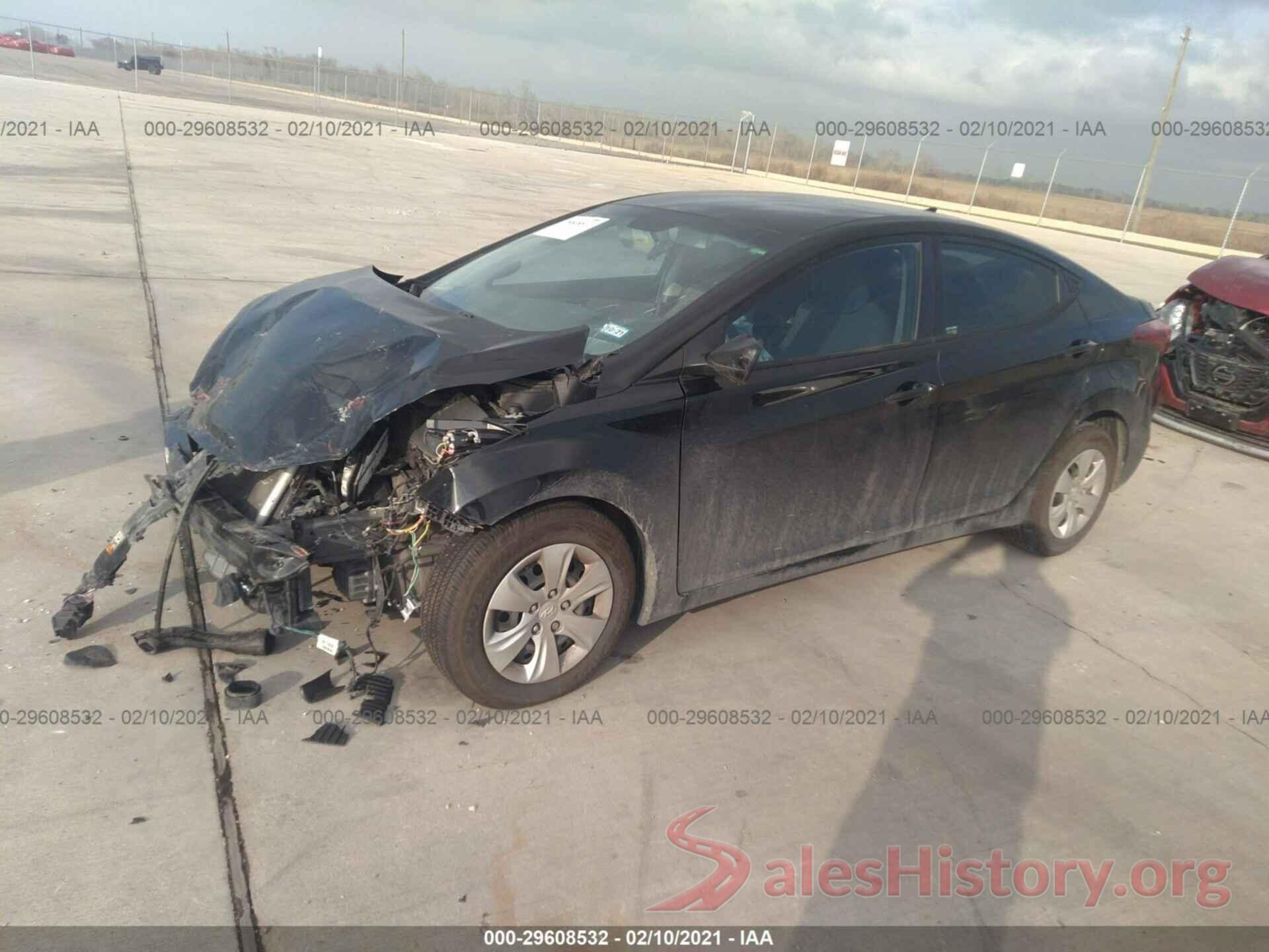 5NPDH4AE3GH744961 2016 HYUNDAI ELANTRA