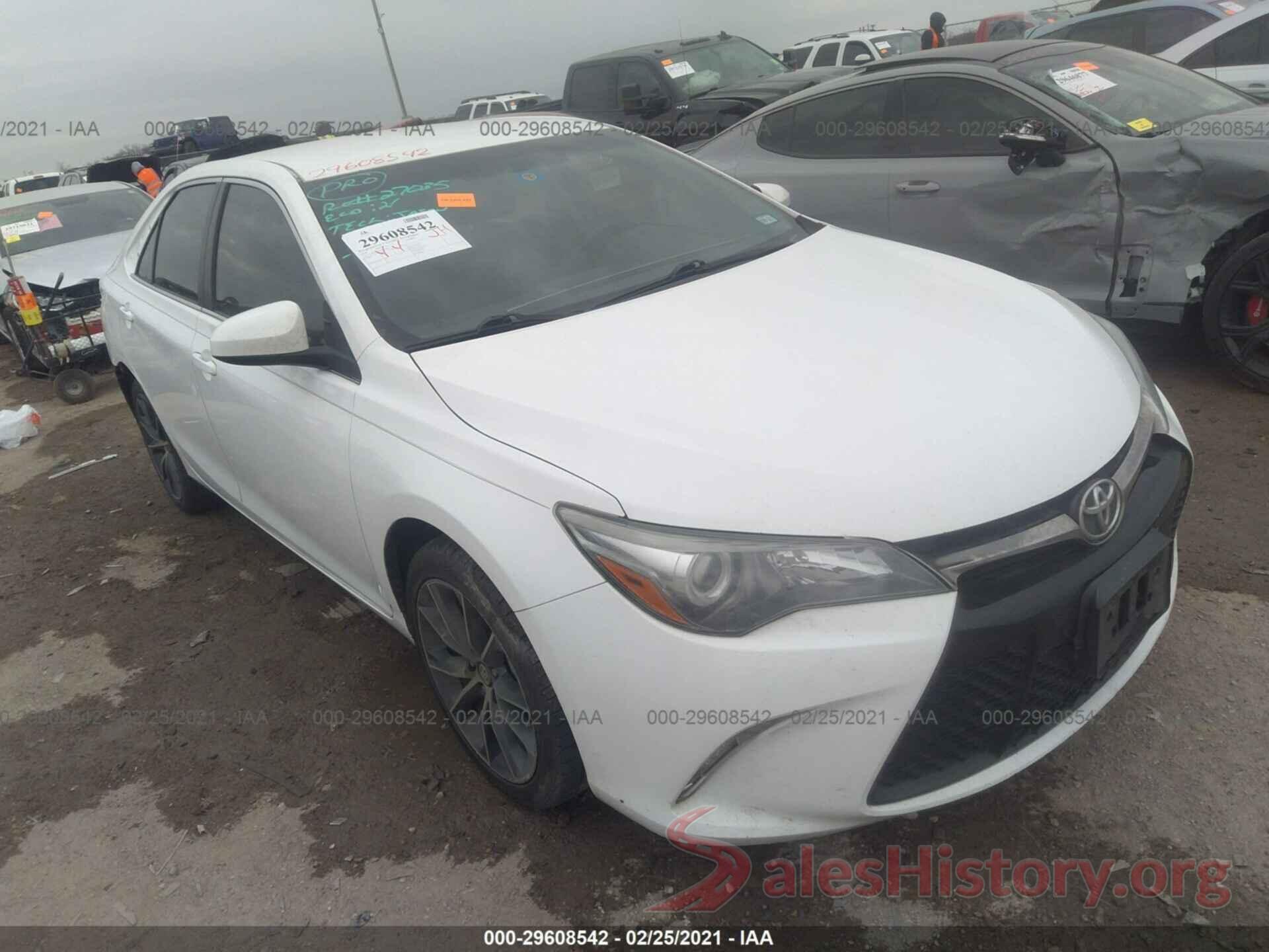 4T1BF1FK1GU203015 2016 TOYOTA CAMRY