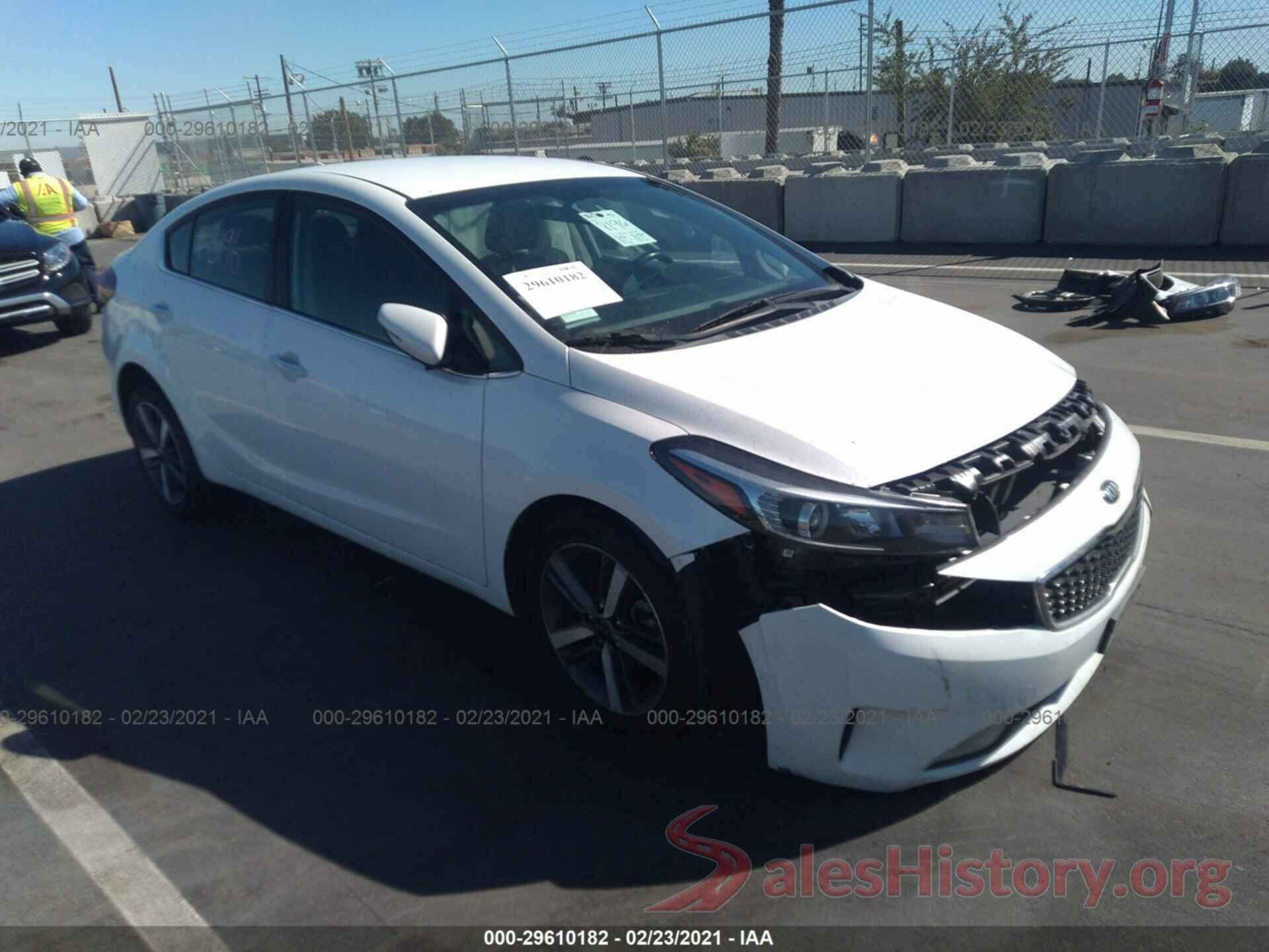 3KPFL4A82HE005510 2017 KIA FORTE