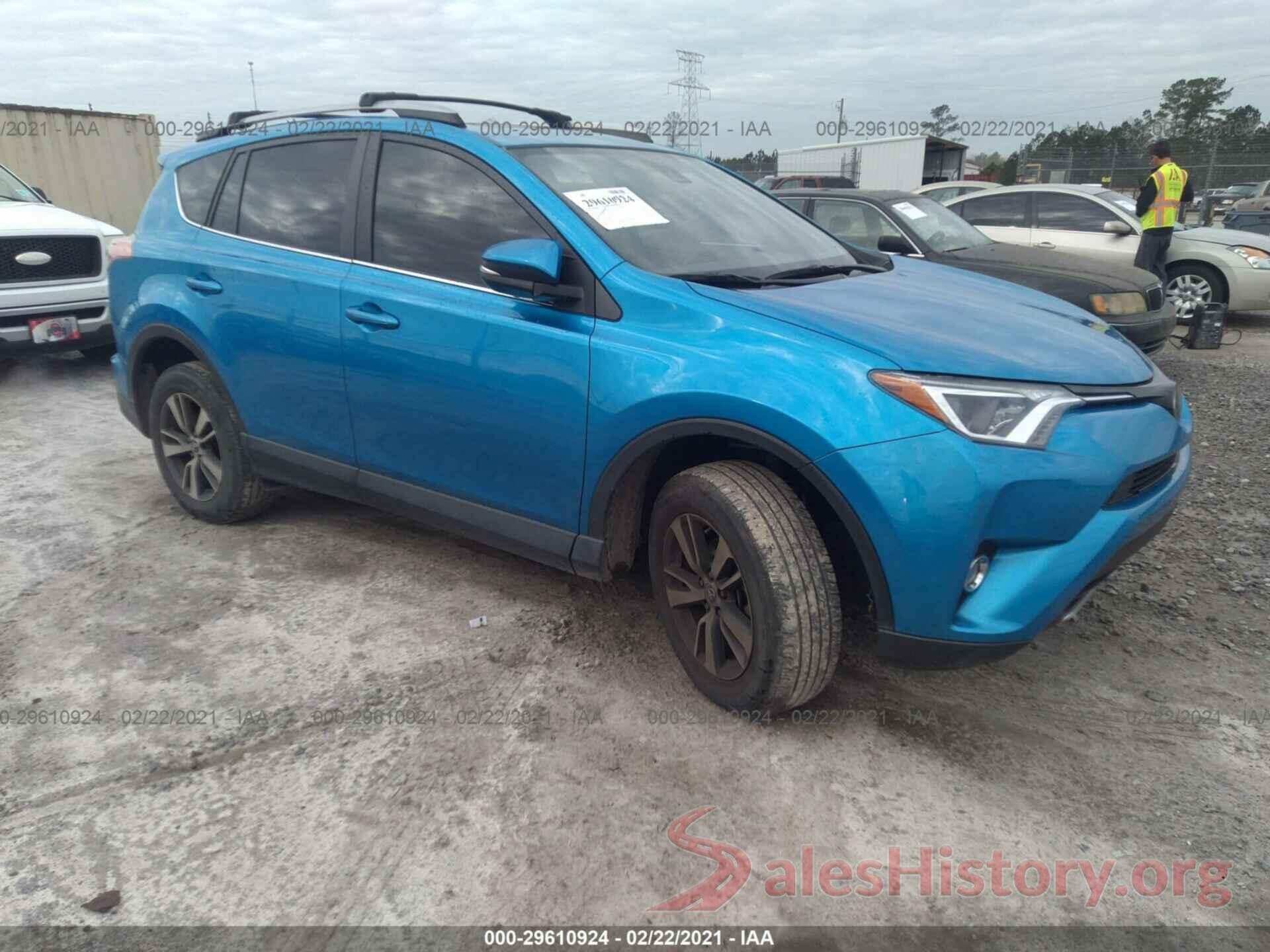 JTMWFREV3JD131600 2018 TOYOTA RAV4