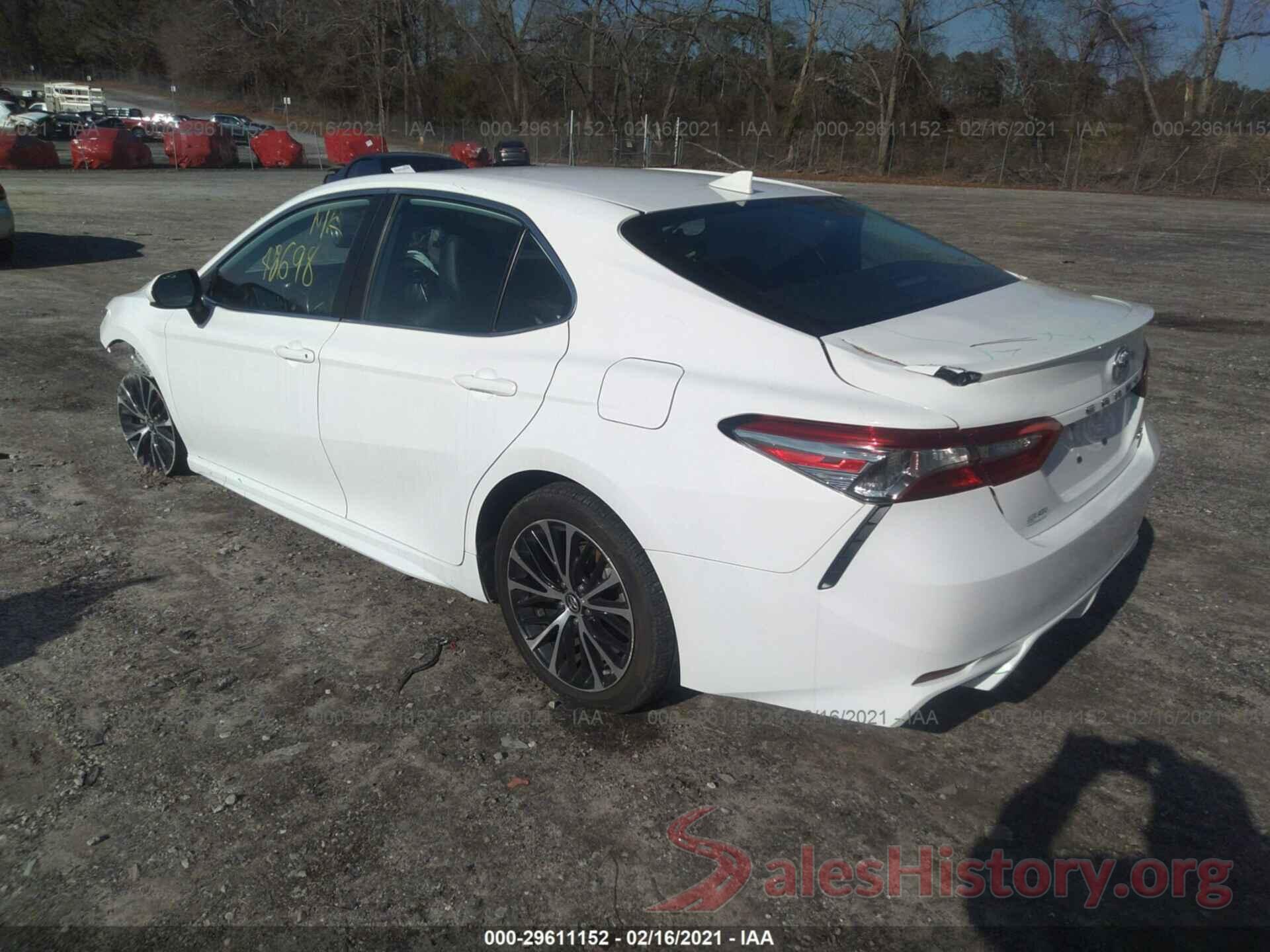 4T1B11HK1KU180663 2019 TOYOTA CAMRY