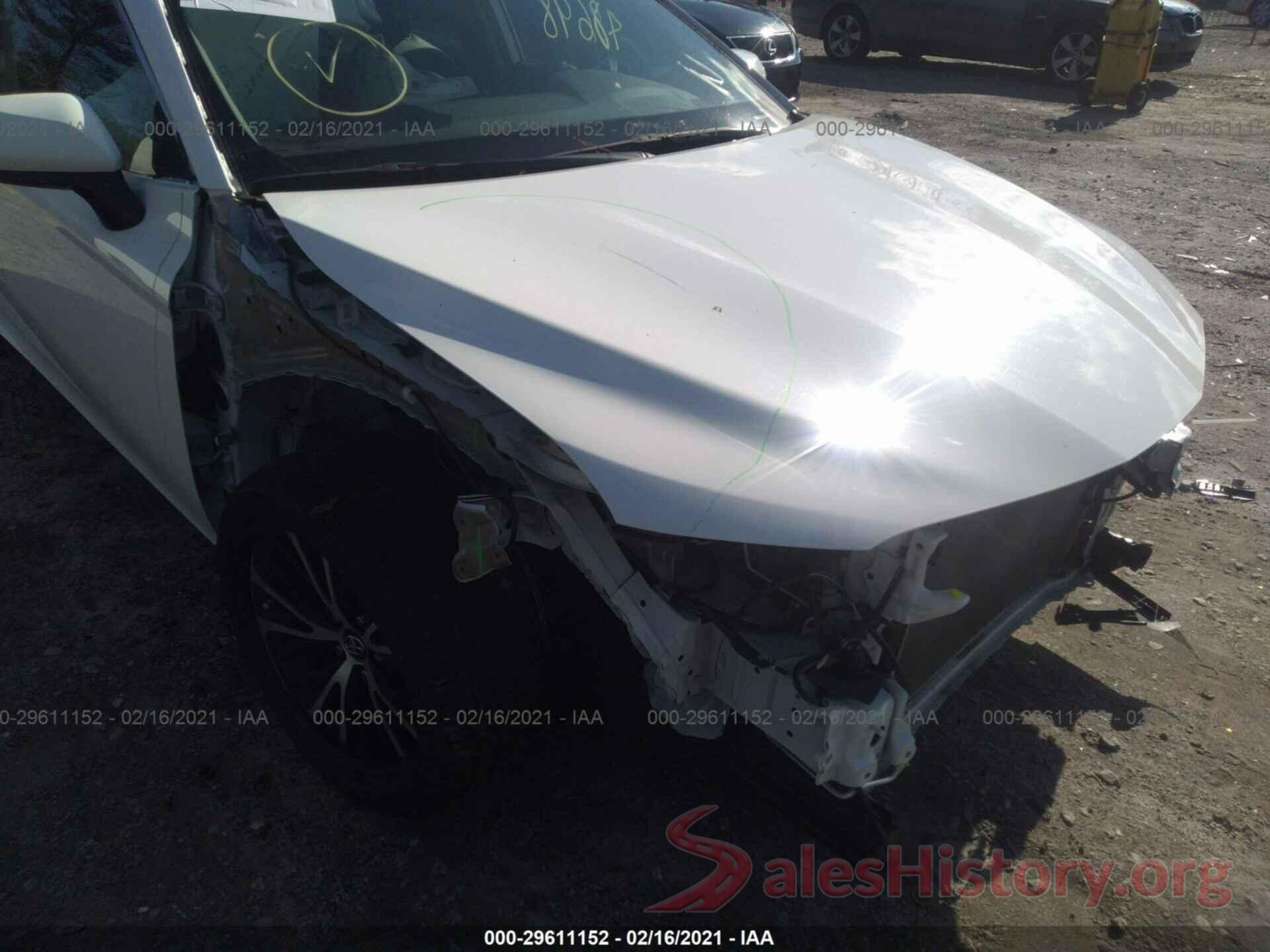 4T1B11HK1KU180663 2019 TOYOTA CAMRY