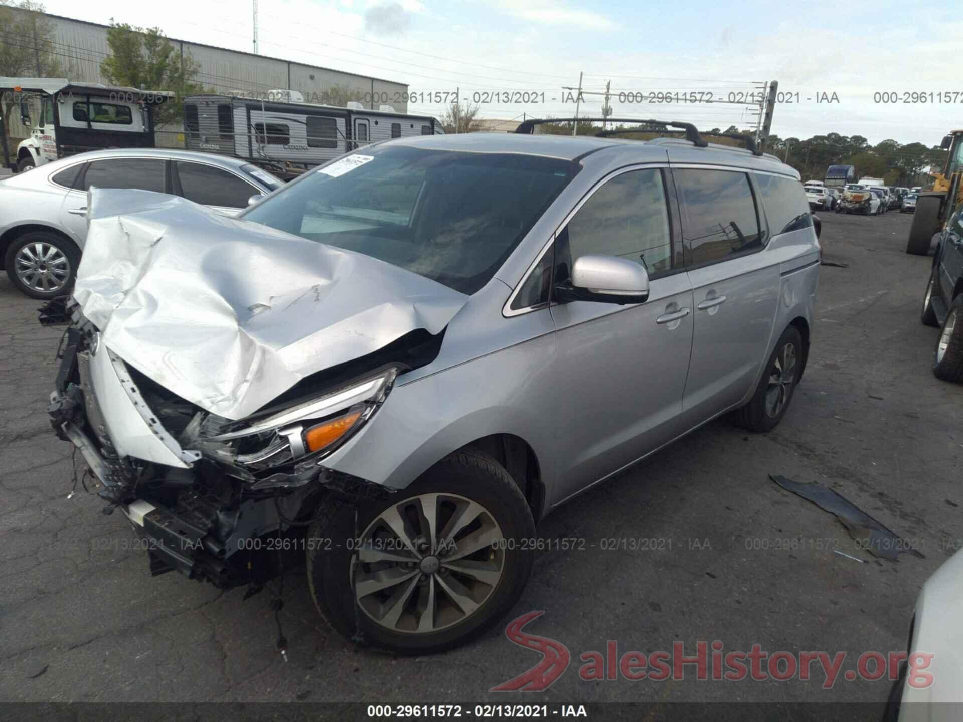 KNDMC5C10J6355713 2018 KIA SEDONA