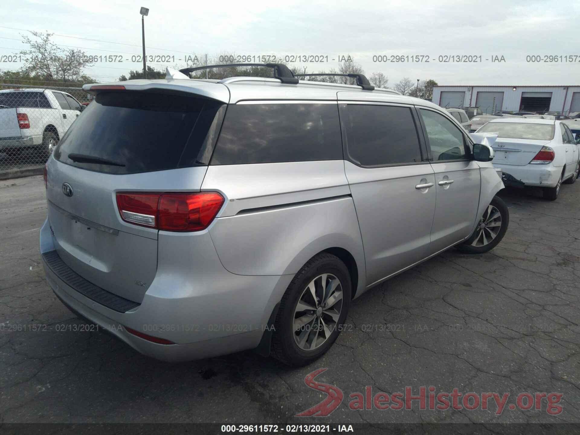 KNDMC5C10J6355713 2018 KIA SEDONA