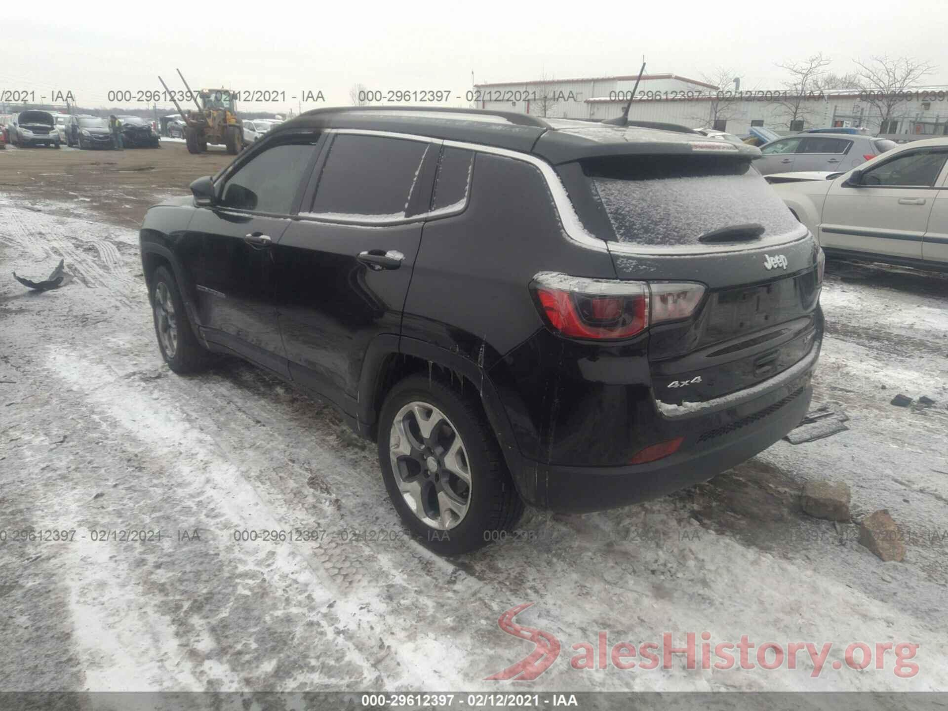 3C4NJDCB9JT259484 2018 JEEP COMPASS