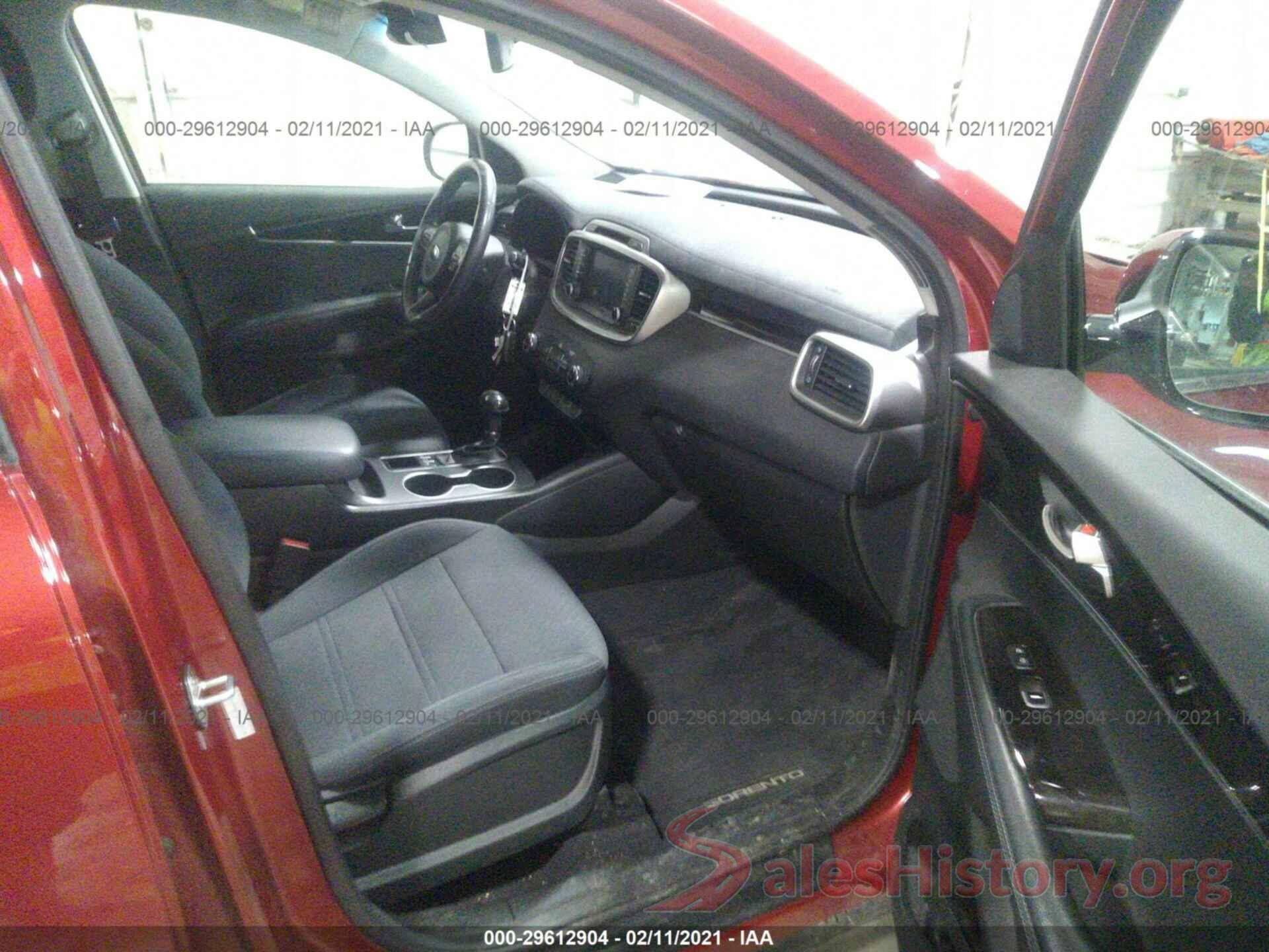 5XYPGDA32JG387138 2018 KIA SORENTO