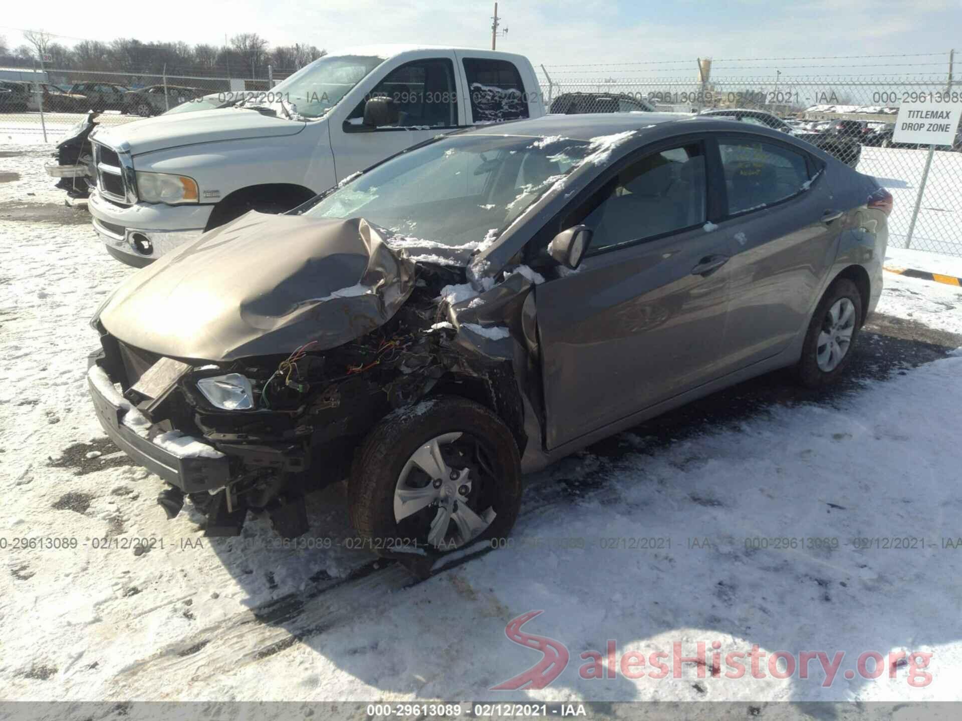 5NPDH4AE4GH678758 2016 HYUNDAI ELANTRA