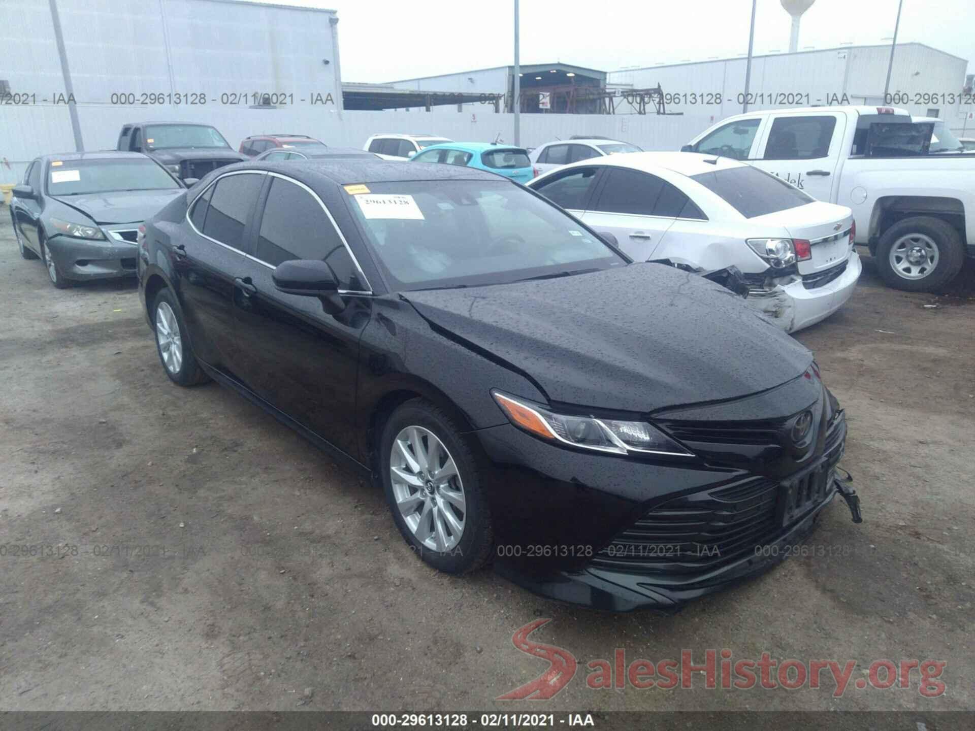 JTNB11HK7J3048026 2018 TOYOTA CAMRY