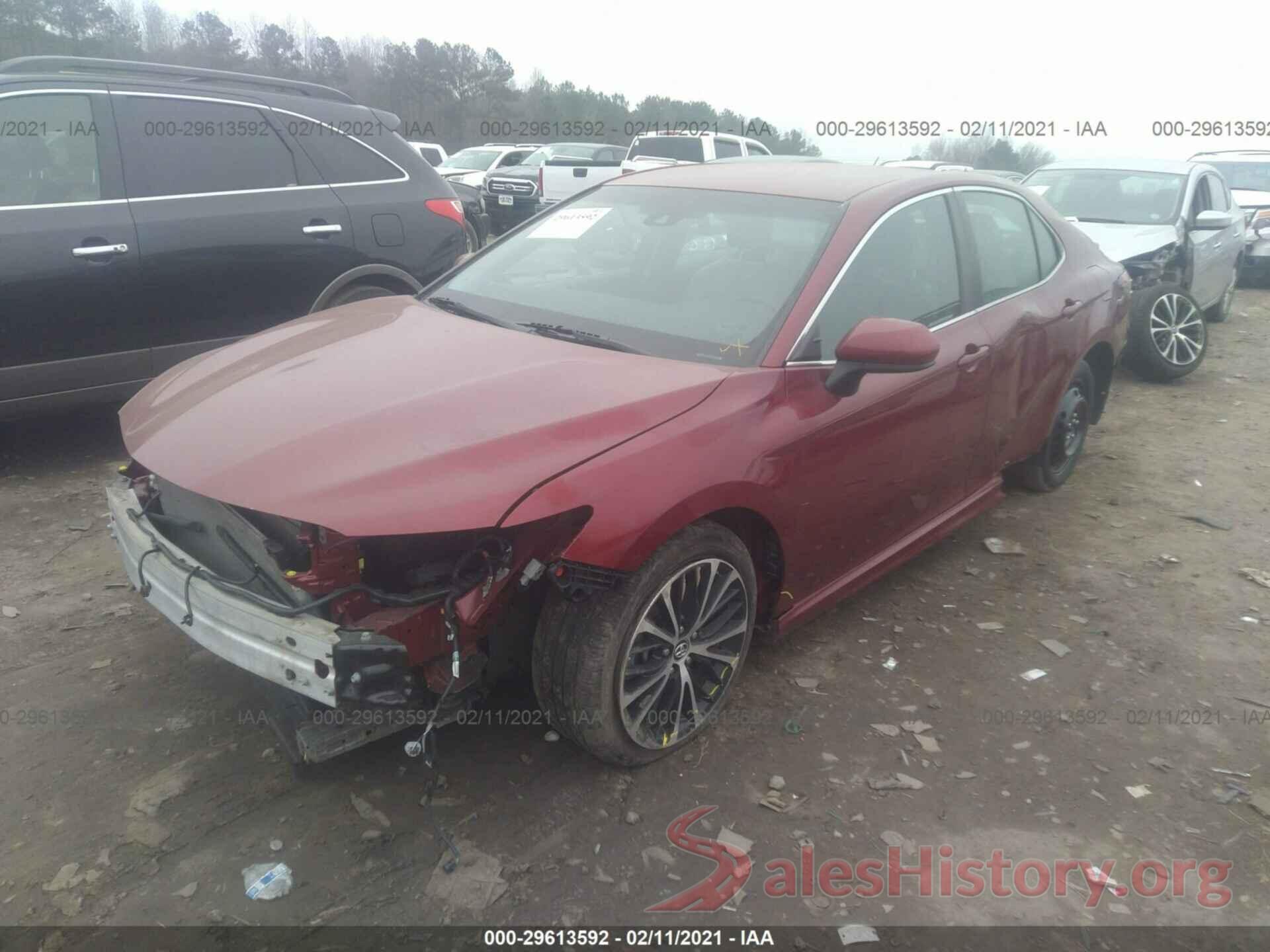 4T1B11HK1JU518898 2018 TOYOTA CAMRY