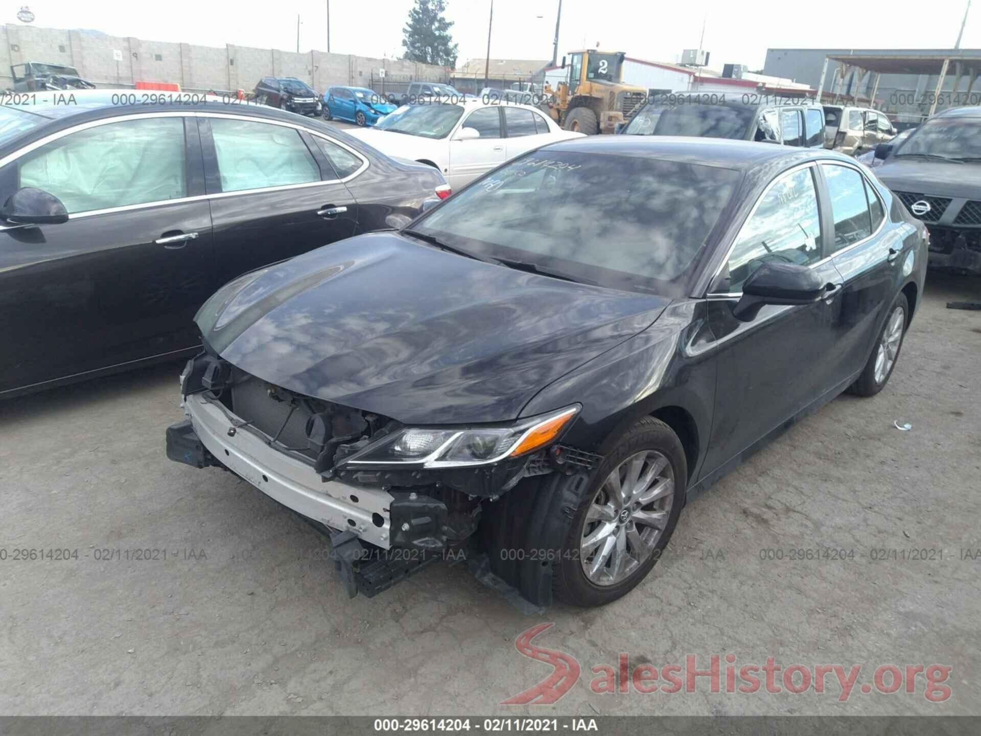 4T1B11HK2JU003246 2018 TOYOTA CAMRY