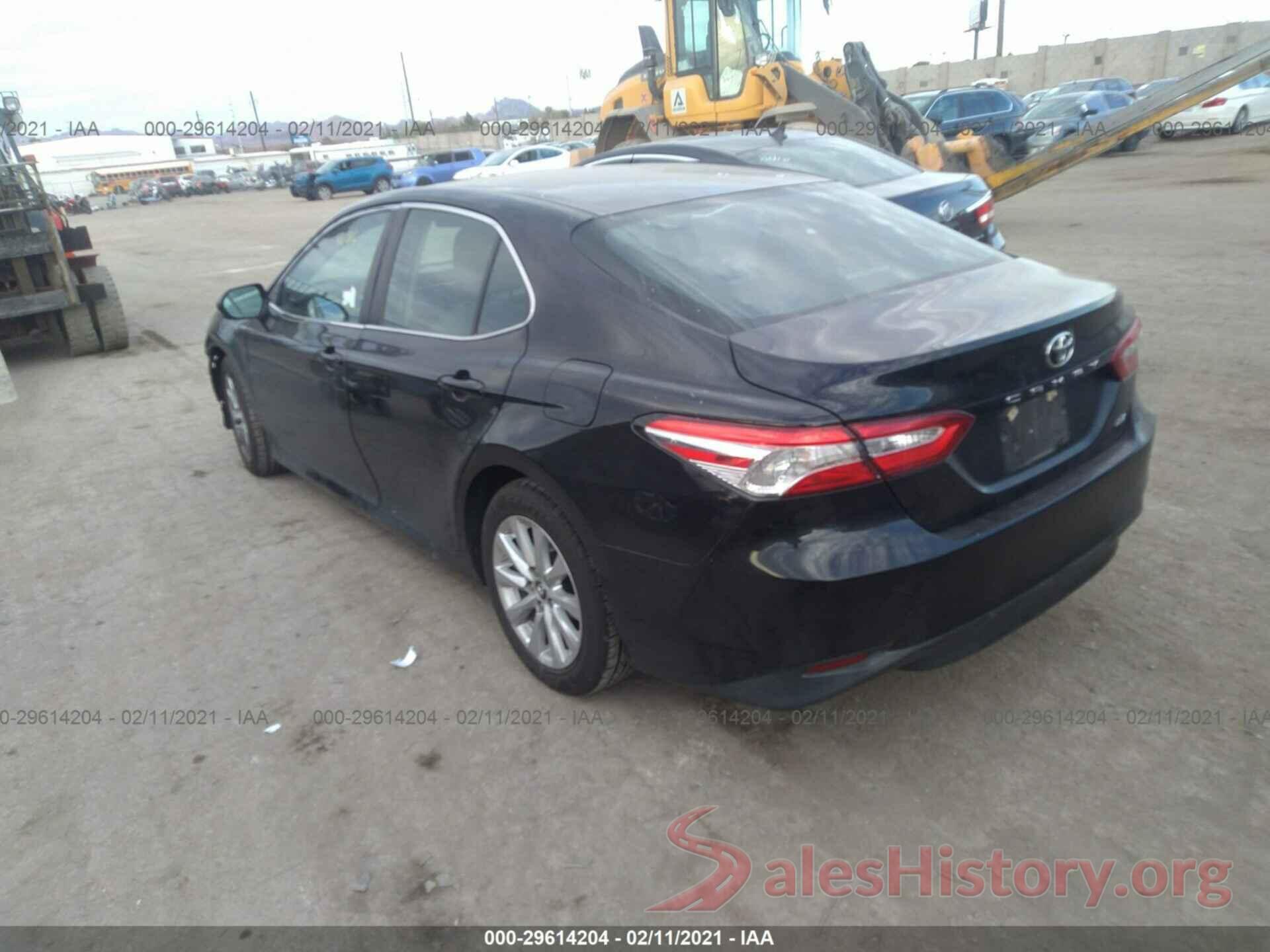 4T1B11HK2JU003246 2018 TOYOTA CAMRY