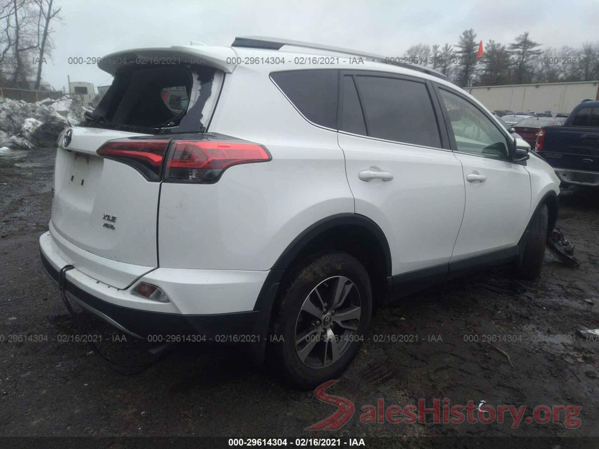 JTMRFREV8JJ185568 2018 TOYOTA RAV4