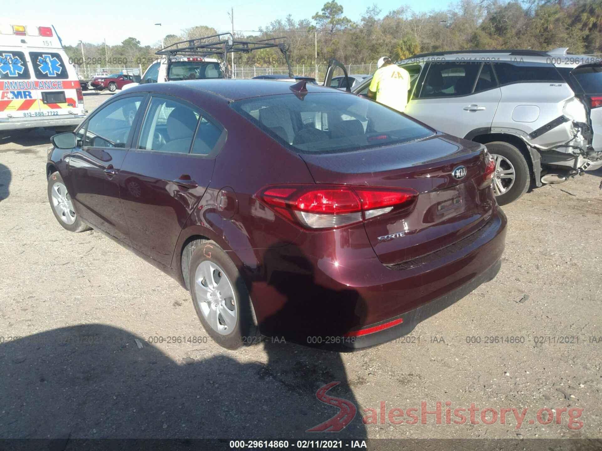 3KPFK4A7XJE206605 2018 KIA FORTE