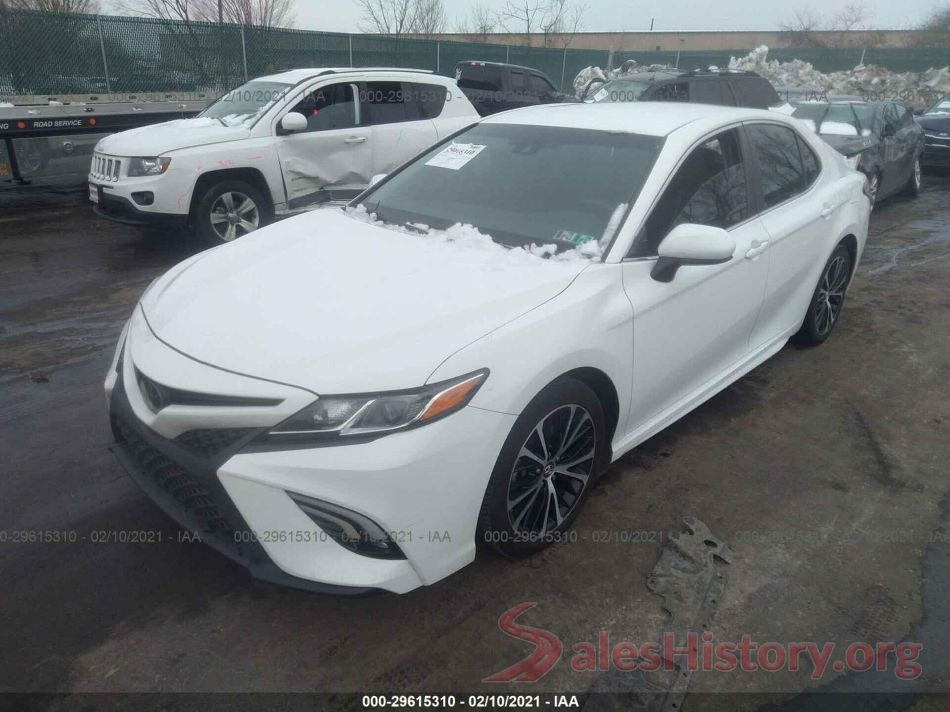 4T1B11HKXJU618417 2018 TOYOTA CAMRY