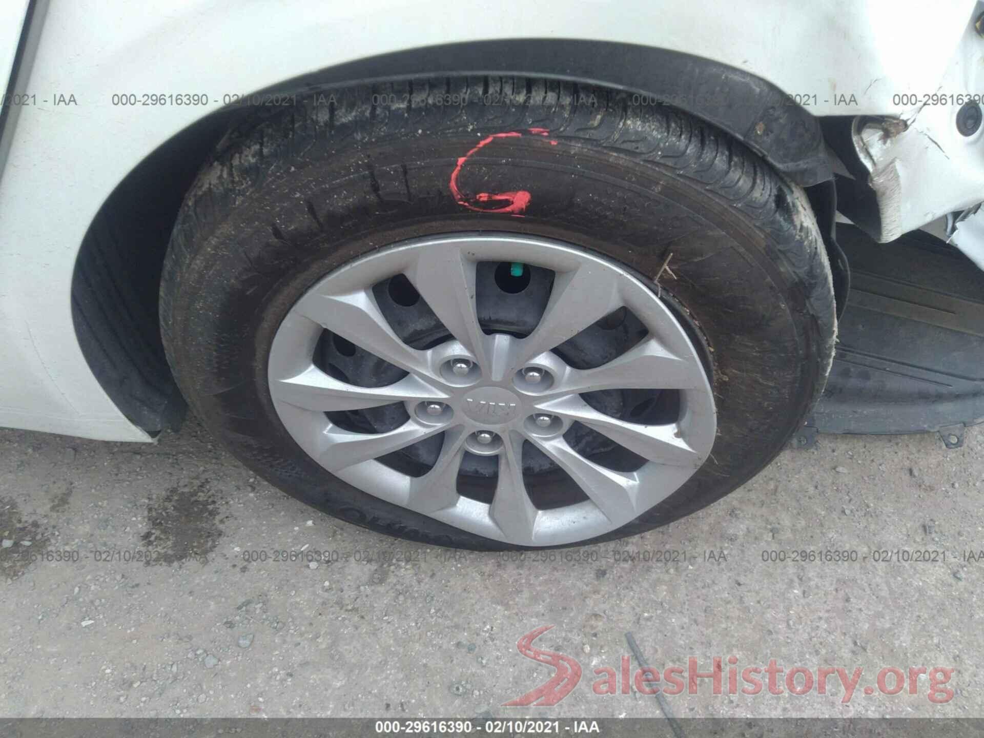 3KPF24ADXKE136966 2019 KIA FORTE