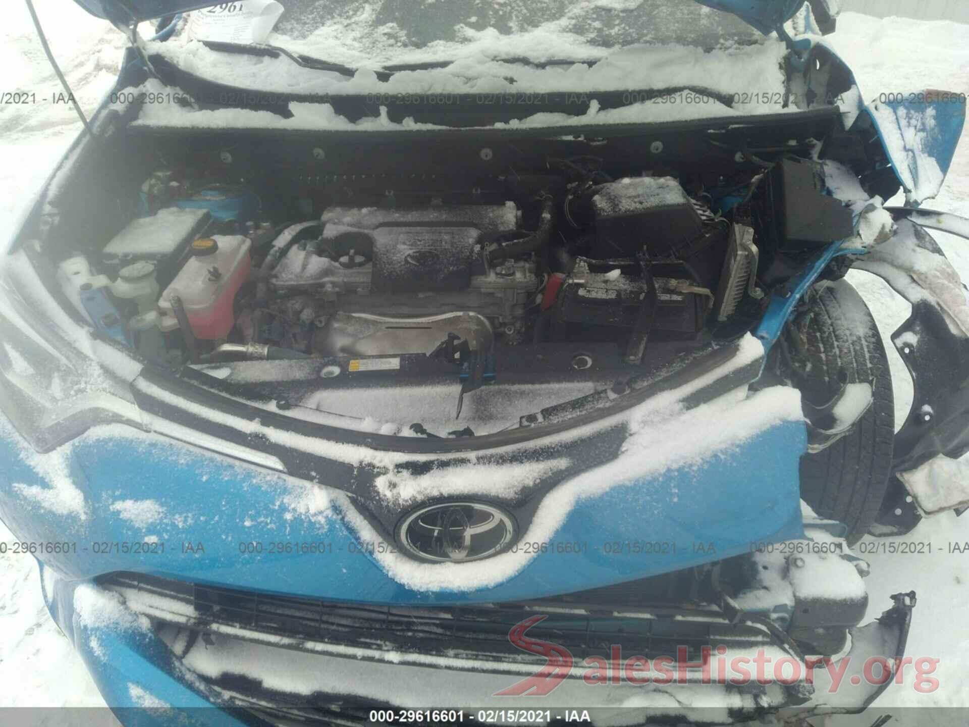 2T3RFREV3JW705239 2018 TOYOTA RAV4