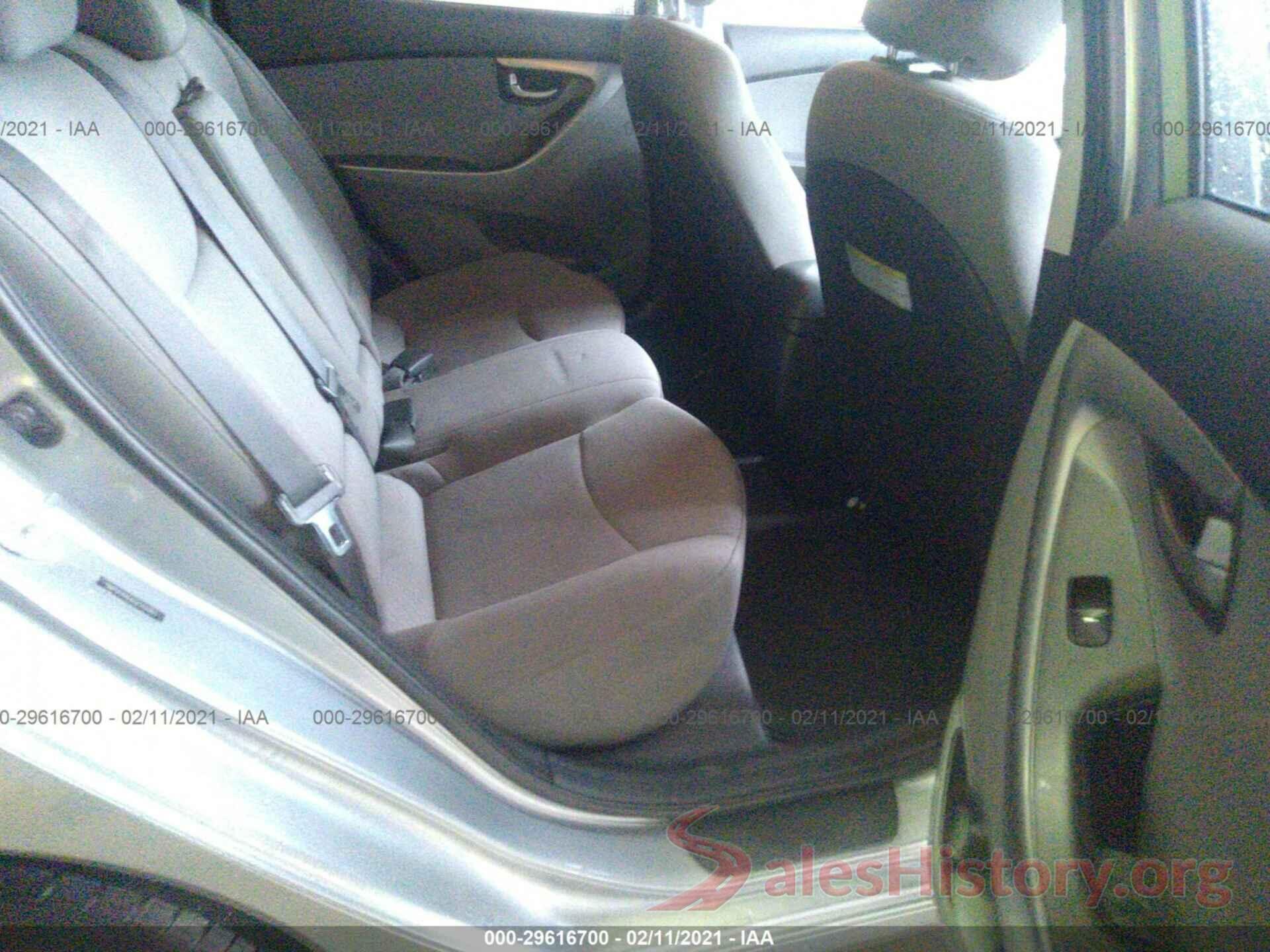 5NPDH4AE6GH702803 2016 HYUNDAI ELANTRA