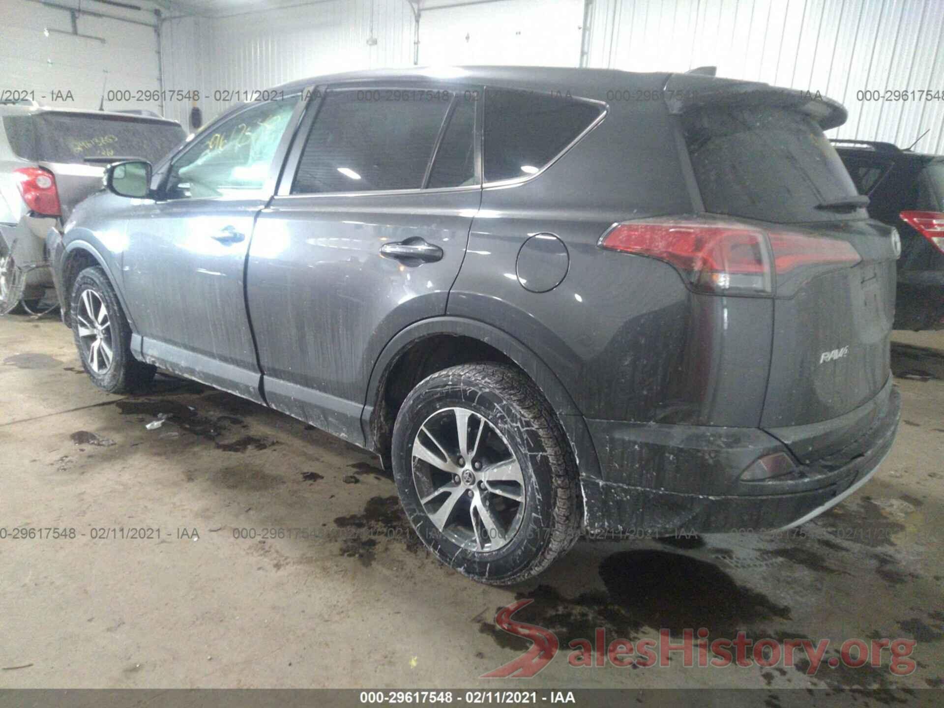 2T3RFREV0JW814614 2018 TOYOTA RAV4