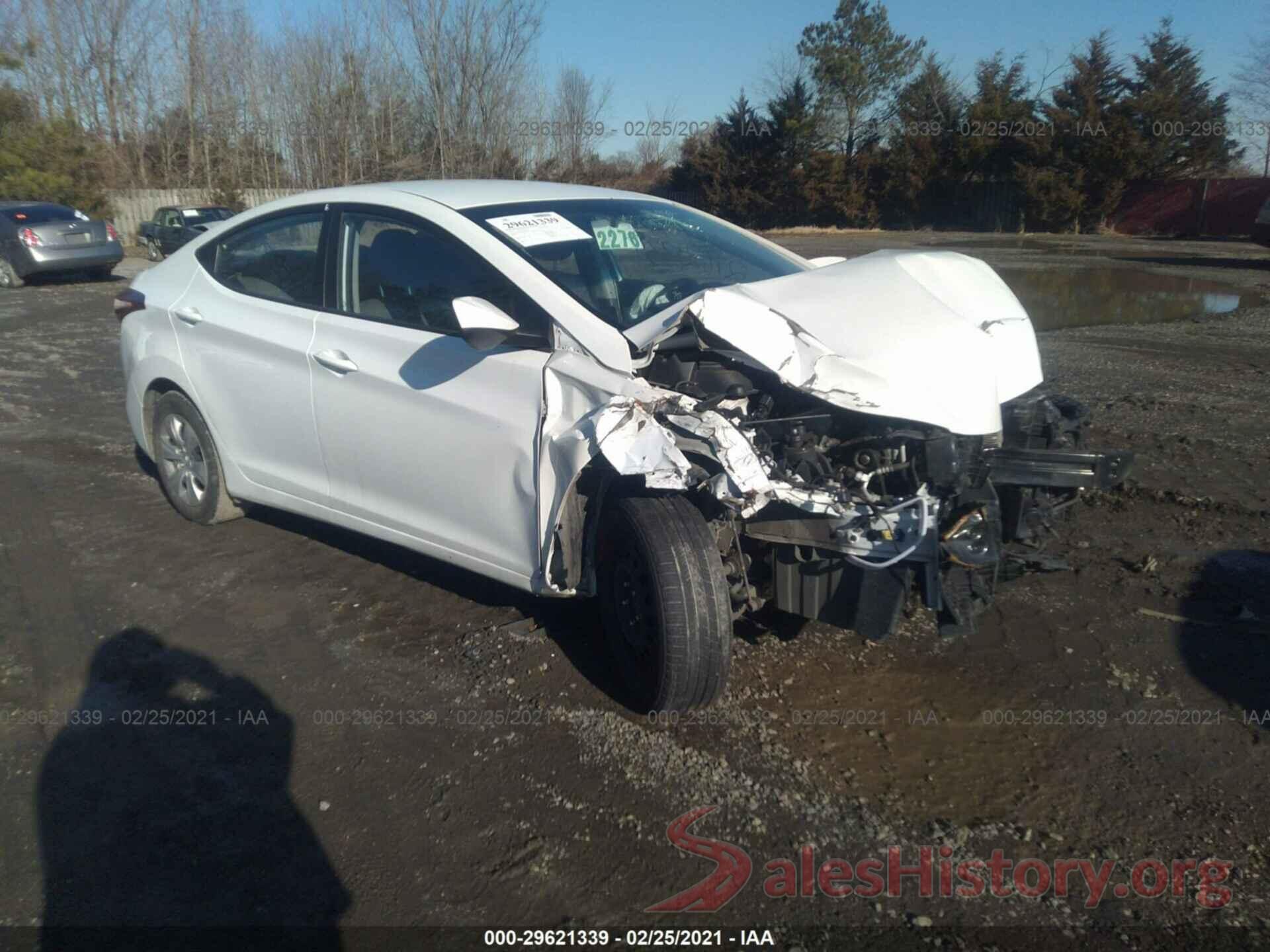 5NPDH4AE4GH688223 2016 HYUNDAI ELANTRA