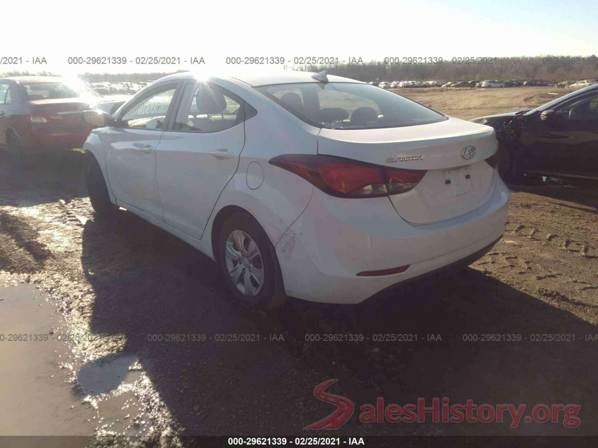 5NPDH4AE4GH688223 2016 HYUNDAI ELANTRA