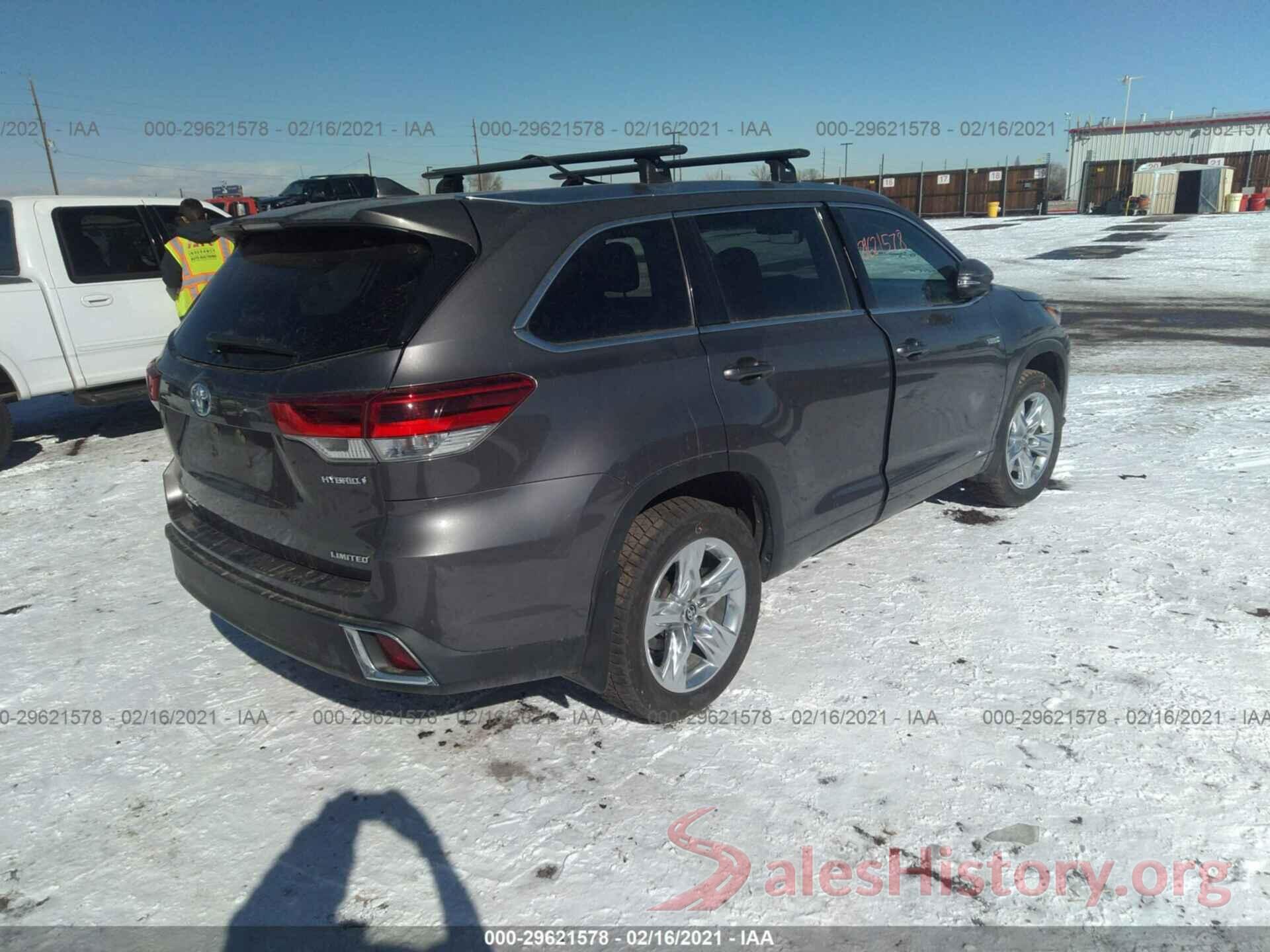 5TDDGRFH9KS053942 2019 TOYOTA HIGHLANDER